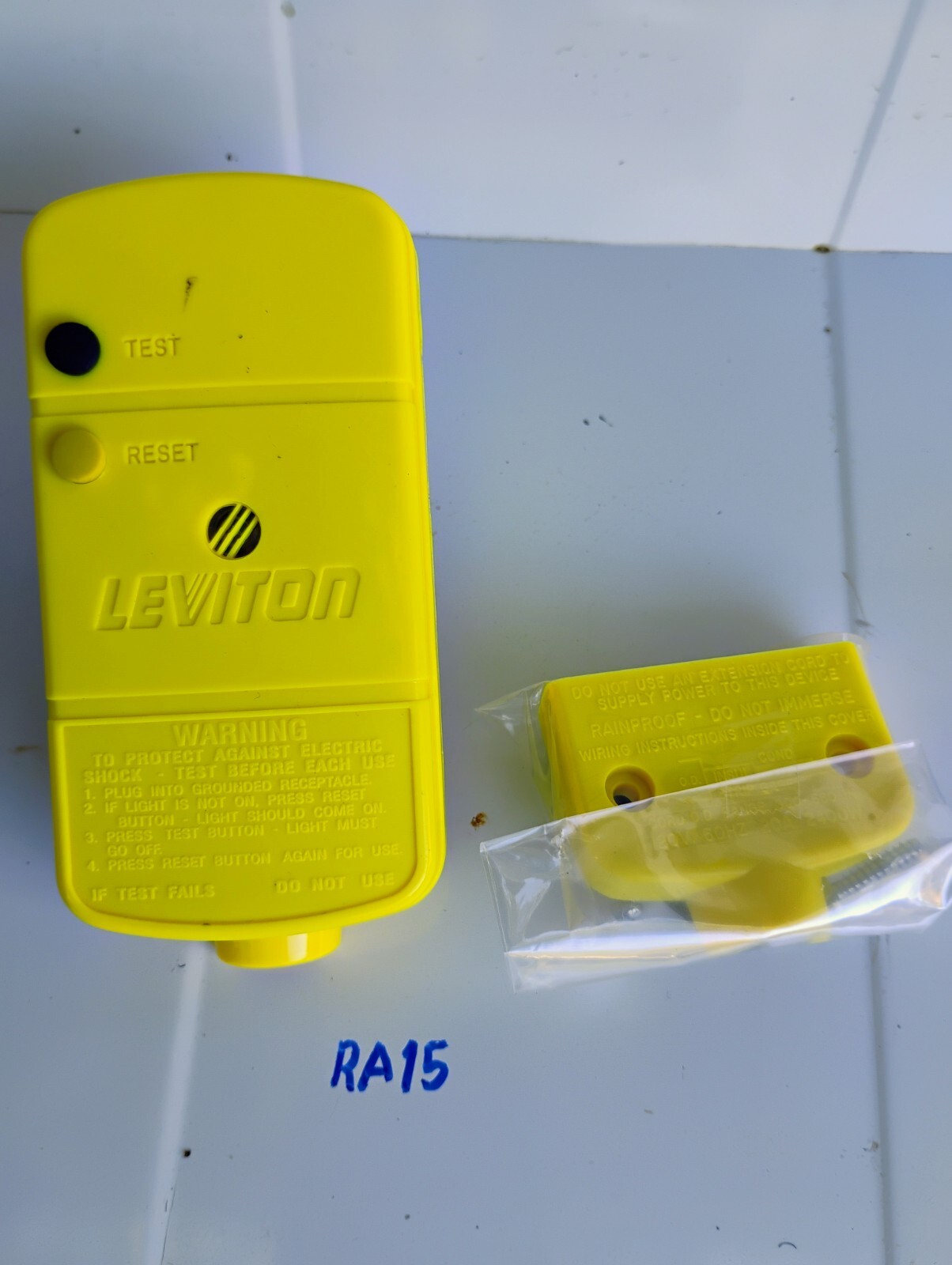 LEVITON 6894 RIGHT ANGLE PLUG IN GFCI MANUAL RESET