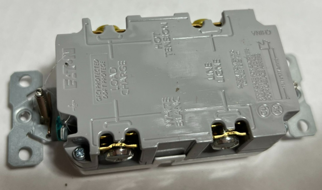 Eaton Slim GFCI Receptacle GF20W 20A 125V White Open Box