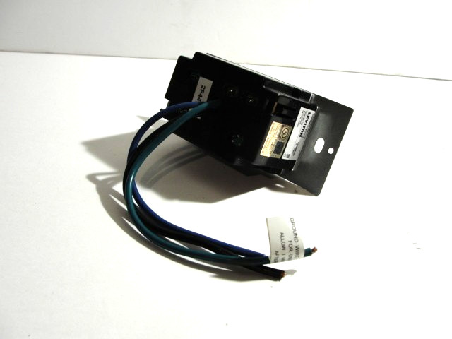 Leviton Decora 120-277V AC/CA Occupancy Sensor Switch (Auto-On) ODS10-IHW