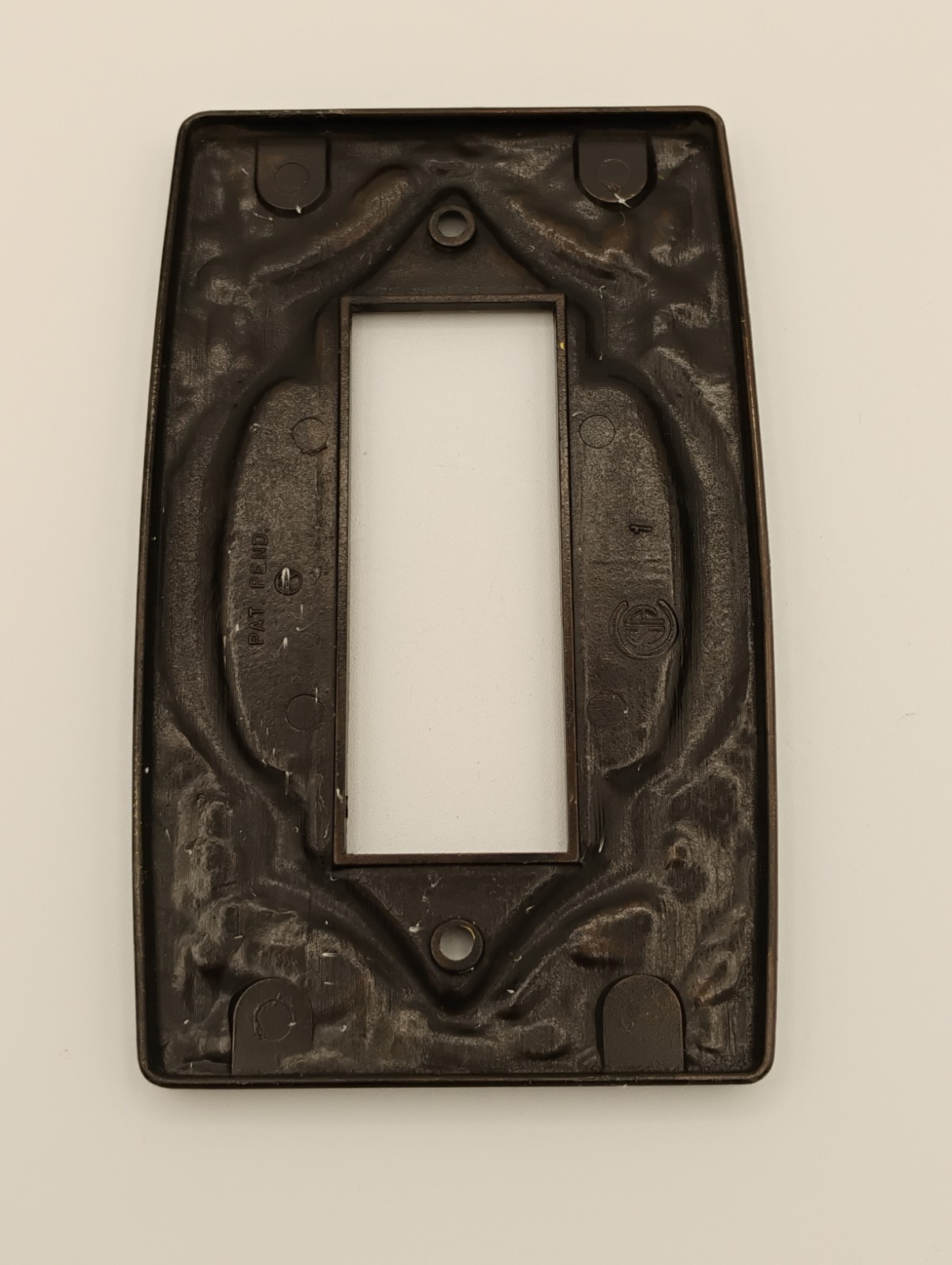 VTG Amerock Monterey Collection Antique Brass 1-Gang Rocker Light Switch Plate