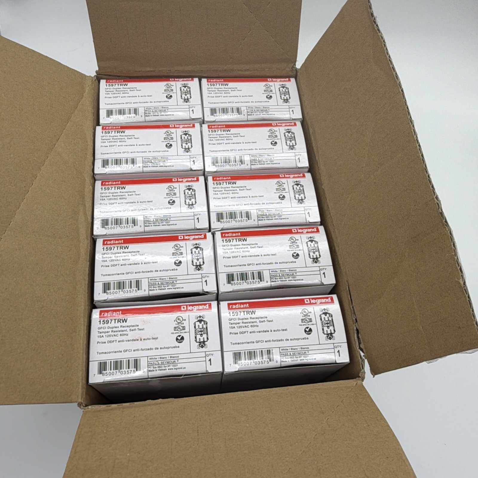 LEGRAND 1597TRW GFCI OUTLET 15A SELF TEST TR WHITE 10 PACK NEW