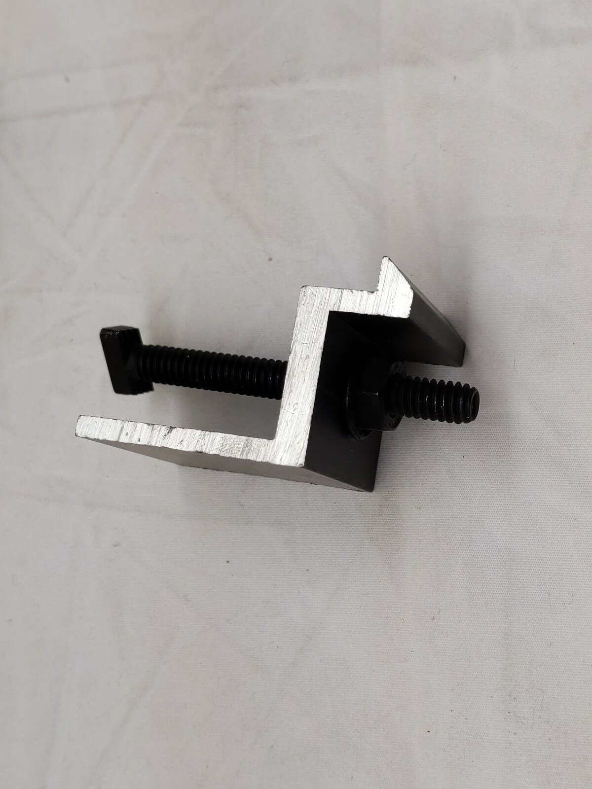 UniRac 302026D SolarMount End Clamps (w/hdw) Size K for 39-41mm frame 1 each