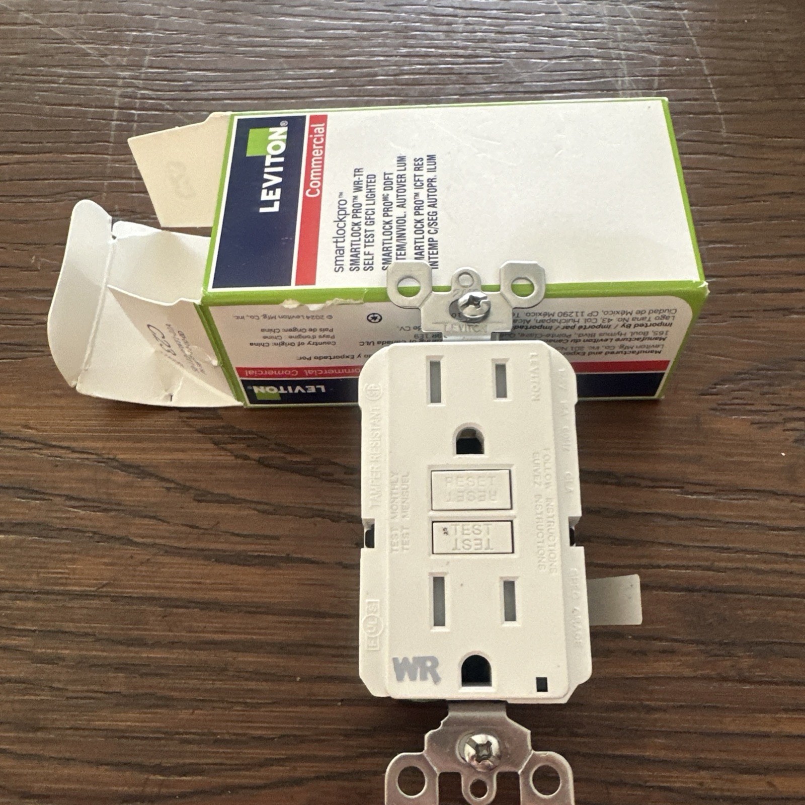 Leviton GFWT1W Self-Test SmartlockPro GFCI Receptacle – White