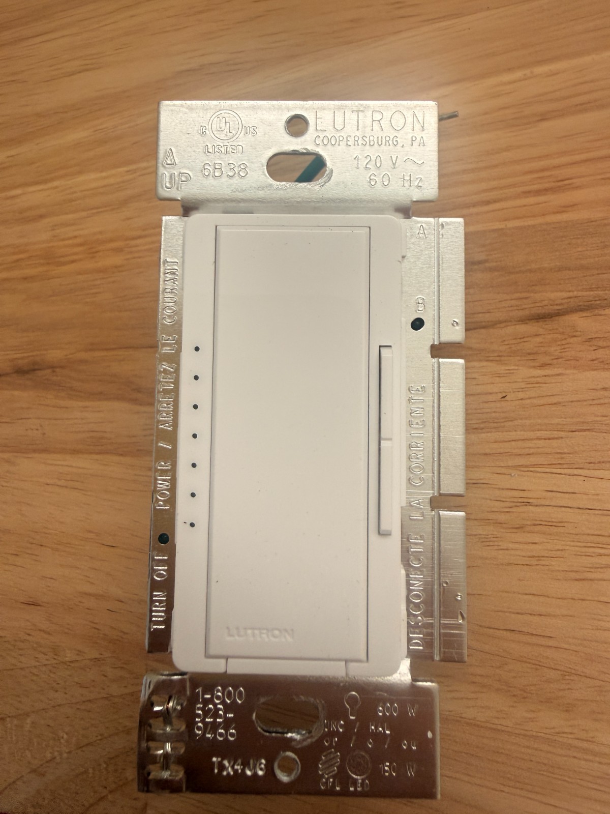 Lutron Maestro MACL-153M Dimmer – White