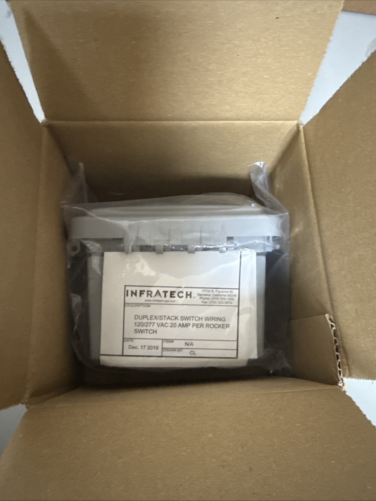 Infratech 14-4320 Single Surface Mount W/Weatherproof Box(includes DuplexSwitch)