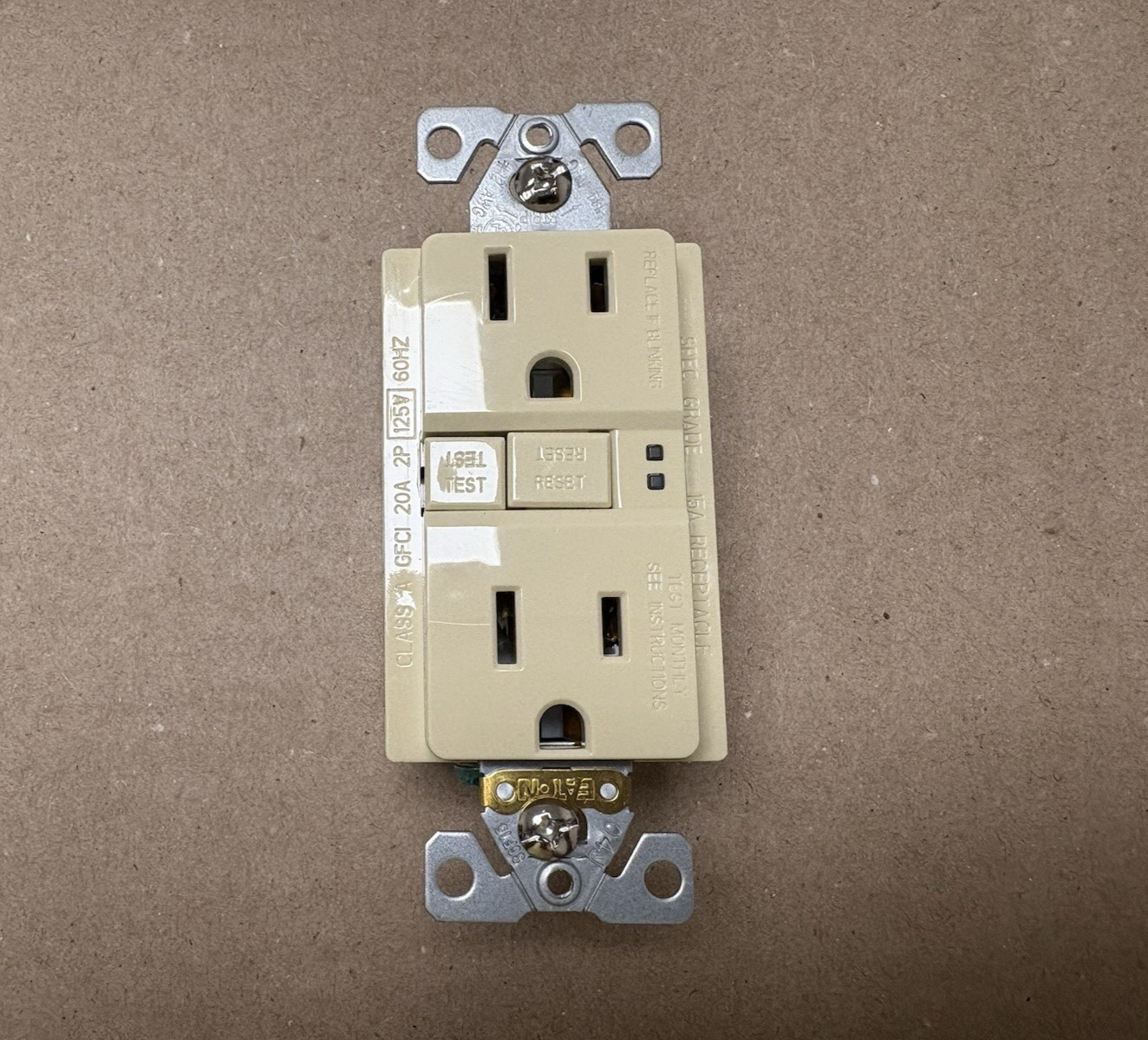 SGF15V-3-LW Gfci Self Test Duplex 15A 125V Ivory (3 pack)