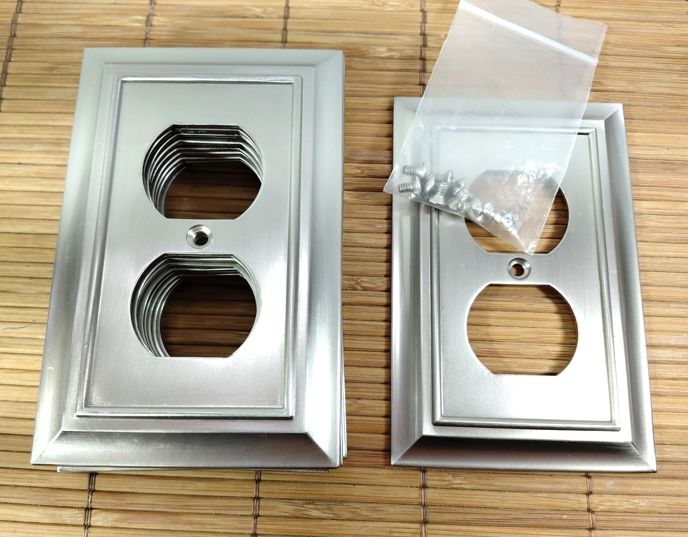 LHMC Outlet Covers Lot of 10 Brushed Nickel Wall Plate 2005 Liberty Silver Color