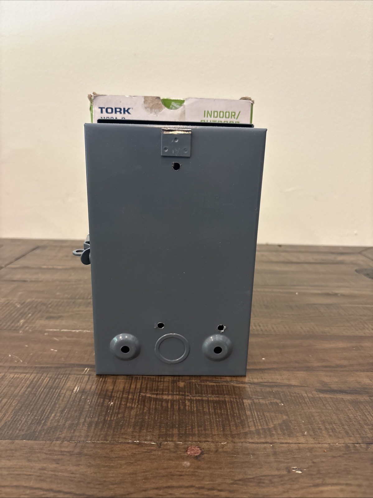 NSi Industries TORK 1109A-O Indoor/Outdoor 40-Amp Multi-Volt Mechanical Lighting