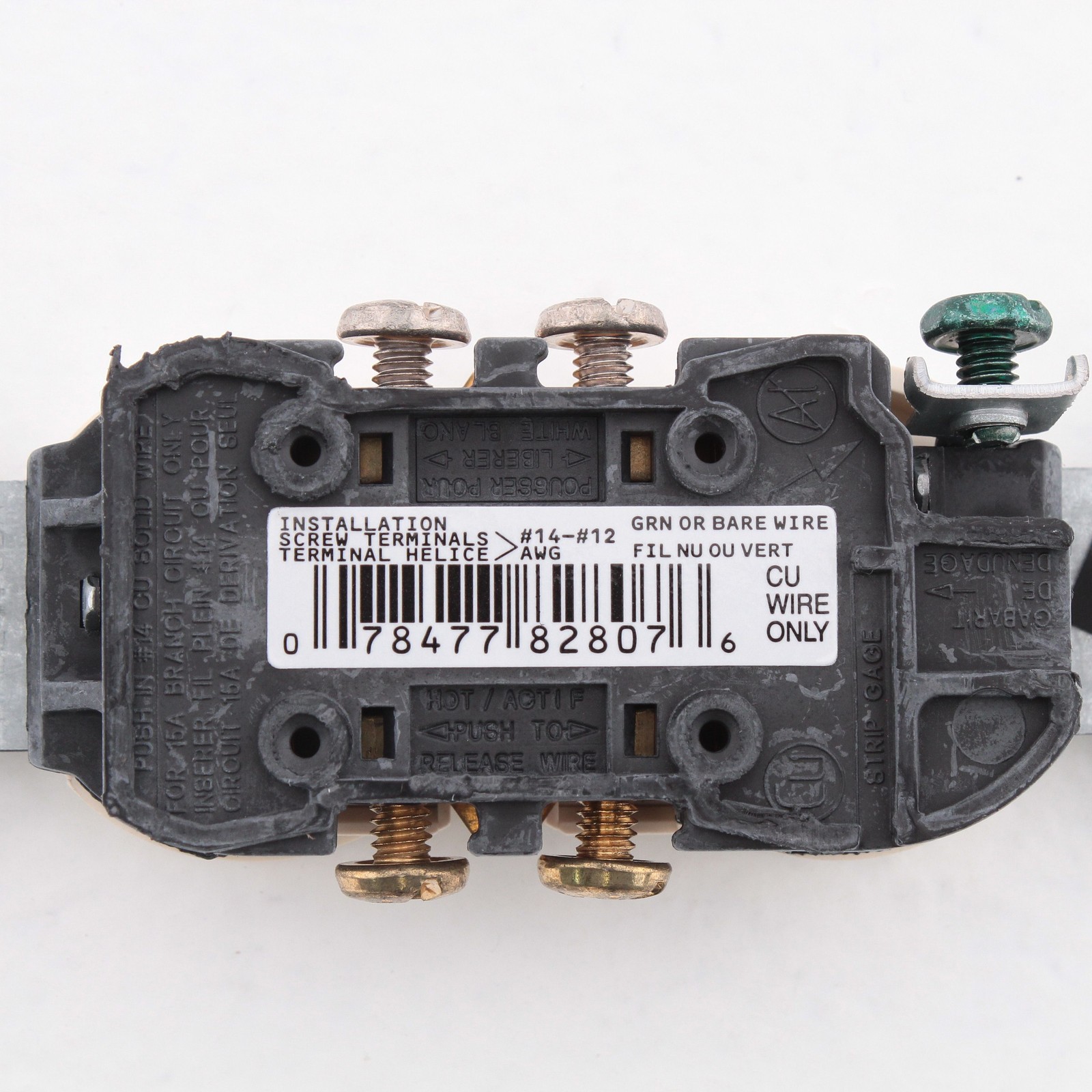 Leviton 5320-ACP Almond 15A Duplex Receptacle Outlets 5-15R Residential 10pcs
