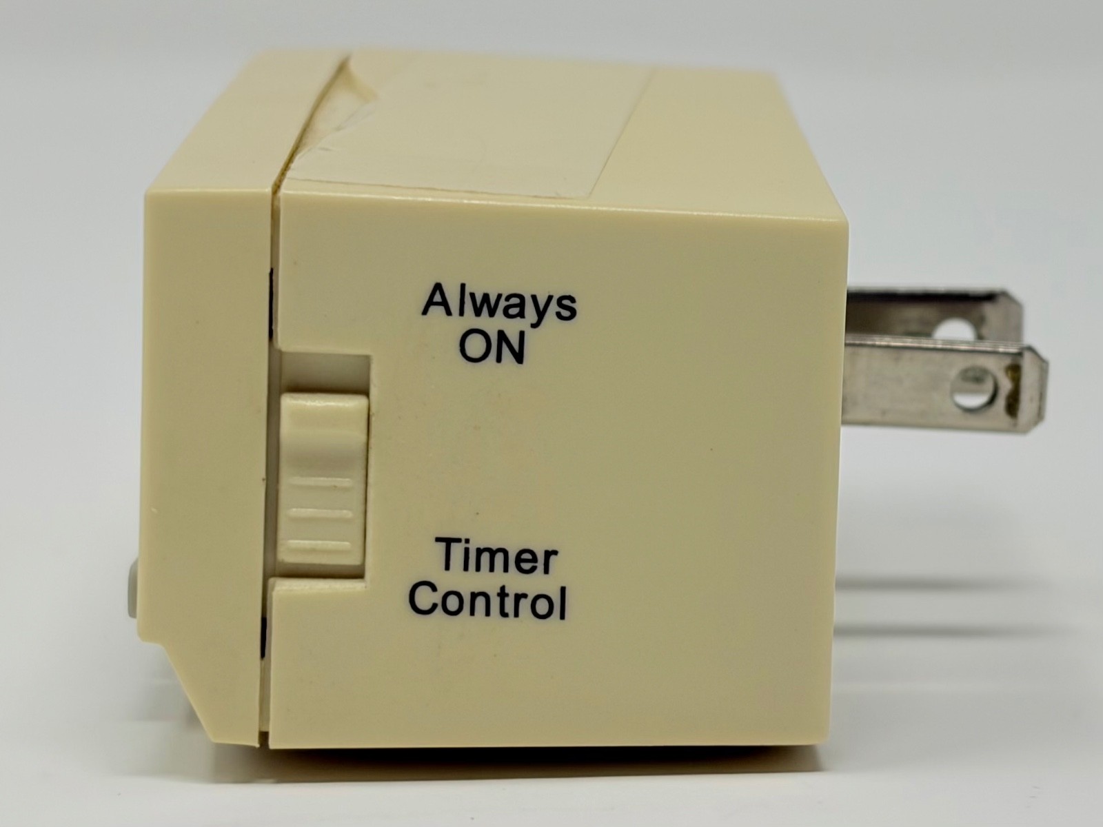 Indoor Digital Timer Bar Plug-In Outlet Lamp Electrical Outlet E227669 125V 60Hz