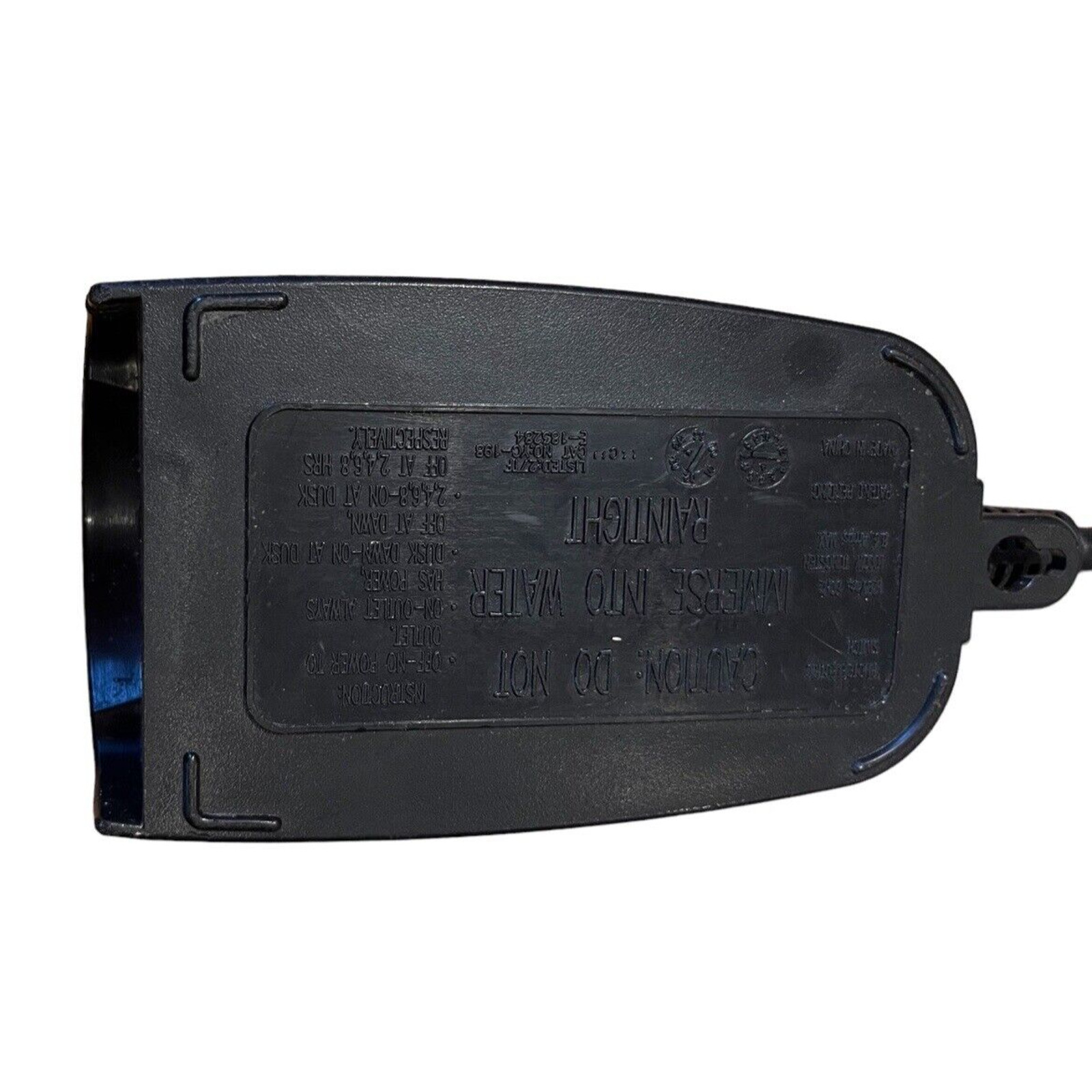 Photo Electric Outdoor Timer/has 2,4,6,8, Hr Dusk/dawn Settings. 120 V.