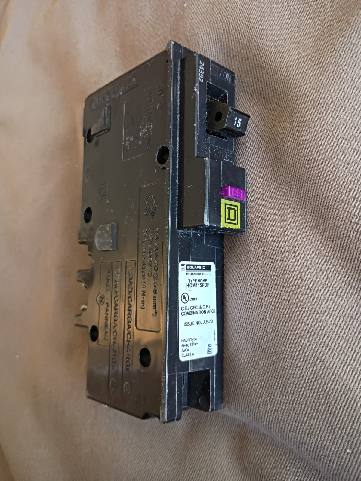 Square D HOM115PDF Homeline, 15A, 1P, 120V~ GFCI, Plug On Circuit Breaker Used