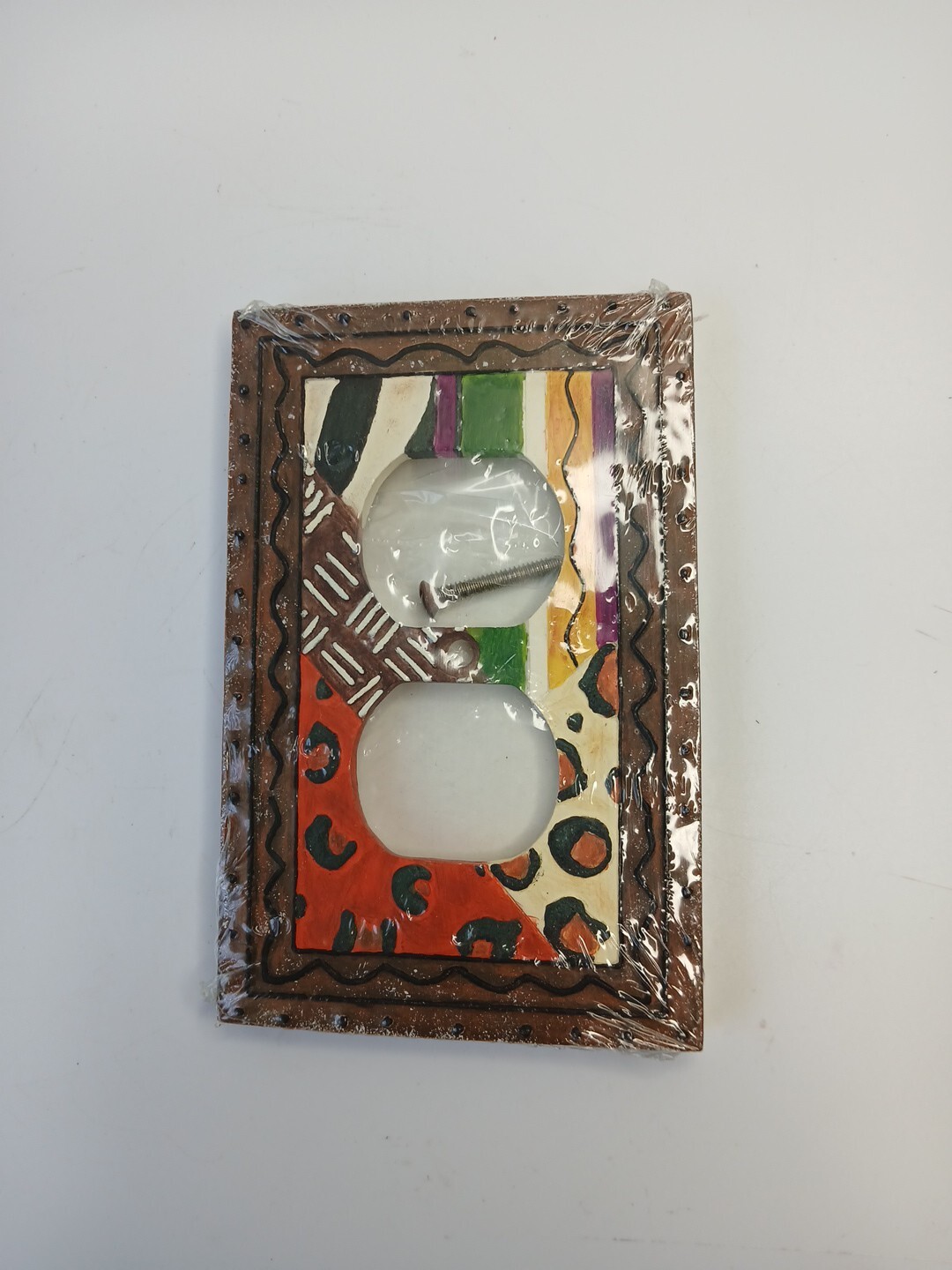 Borders Unlimited Electric Socket Wall Cover “Kenya” African Design New