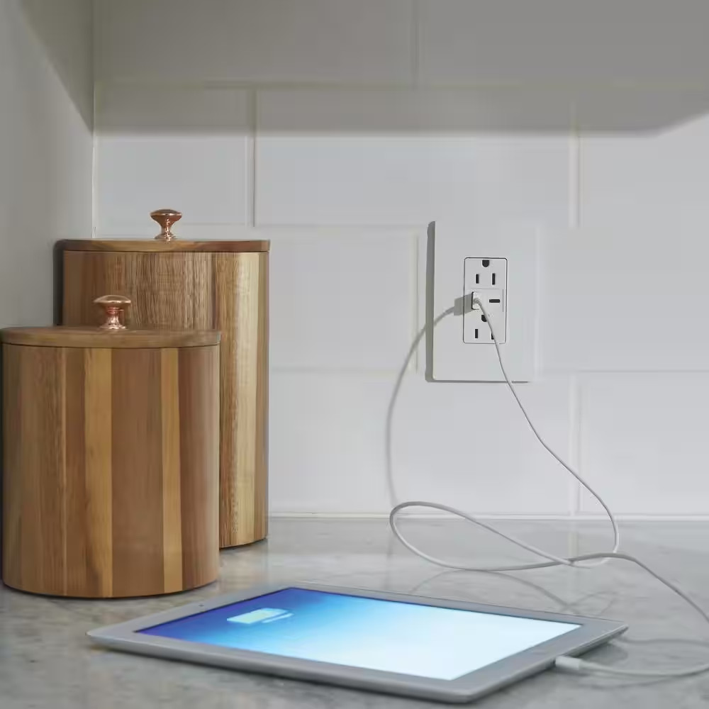 Radiant 15 Amp 125-Volt Decorator Duplex Outlet with 6.0 Amp Type A/C USB, White
