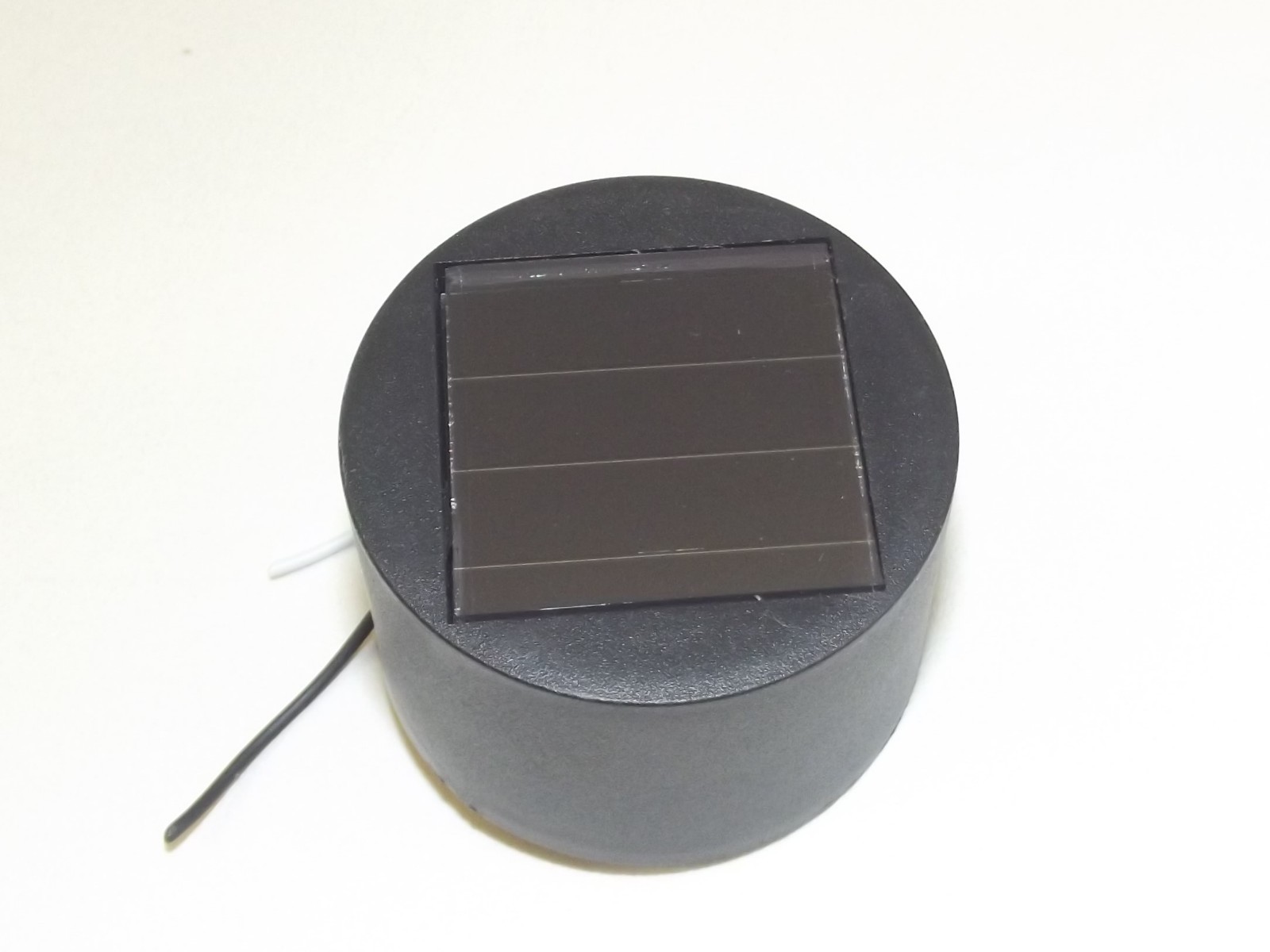 10x Small Solar Cells 2 V Volt Project Cells Cheap Panels In USA 1.8″ Round Lot