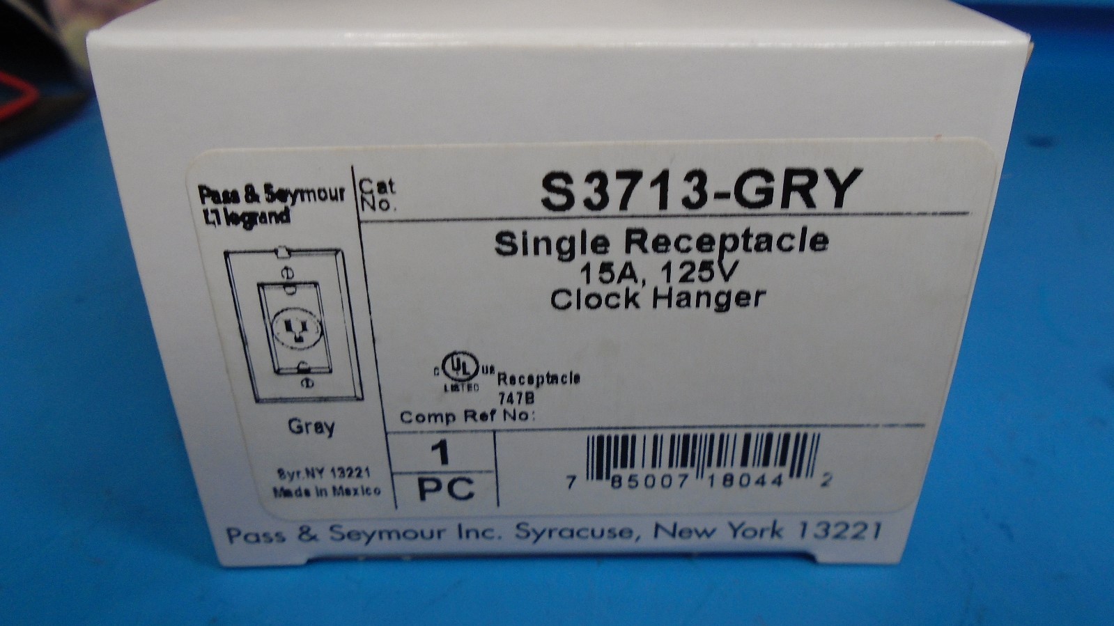 Pass & Seymour S3713-GRY Single Recessed Receptacle 15a 125v, Clock Hanger