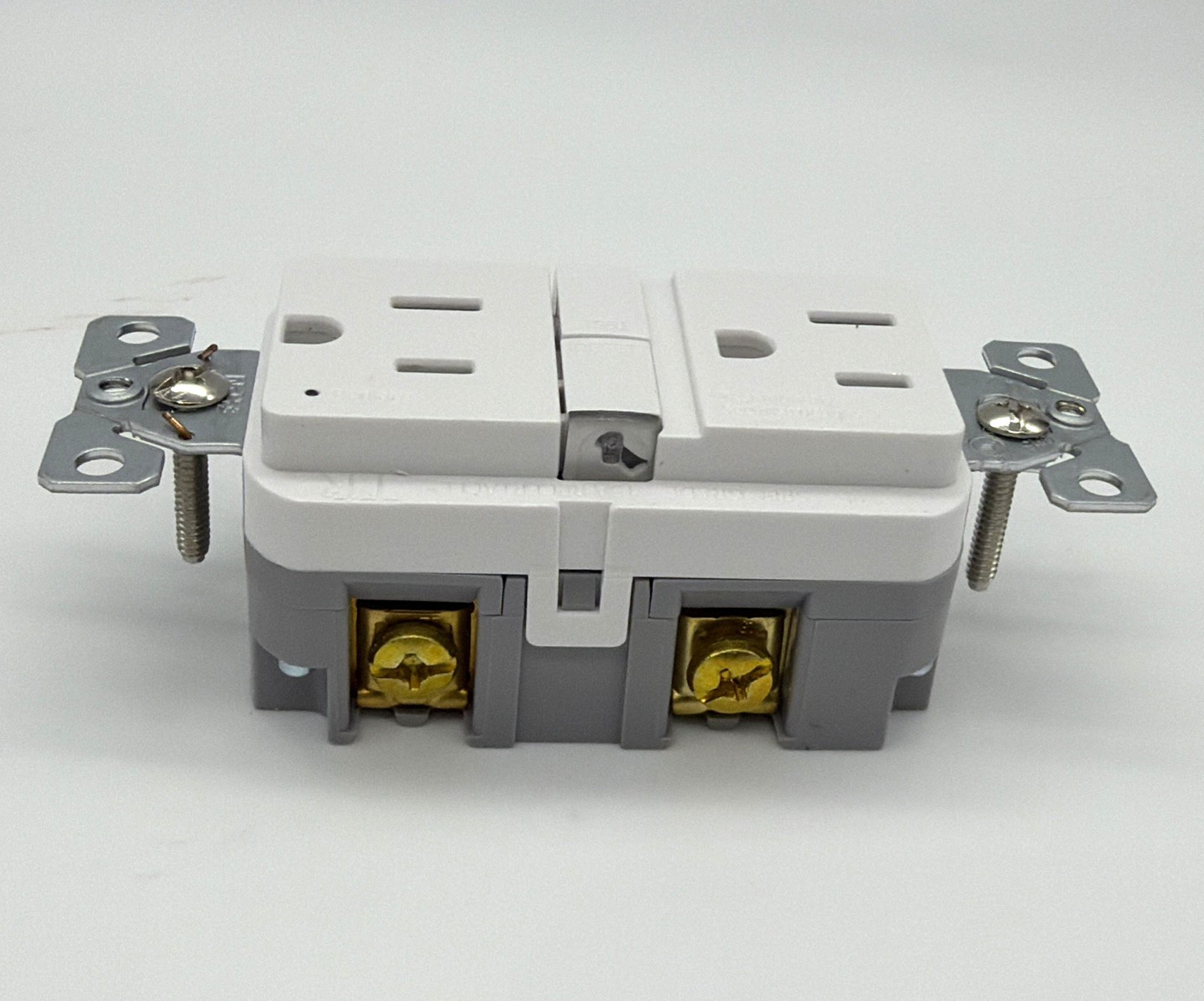 10 PCS NEW Eaton TRGF15W 15 Amp GFCI Self‑Test Tamper‑Resistant Receptacle 125 V