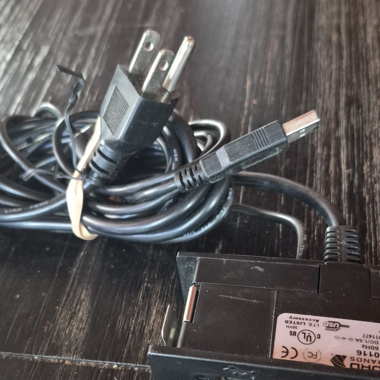 Sanford Brands 40116 Power Strip USB Port Black United States Plug
