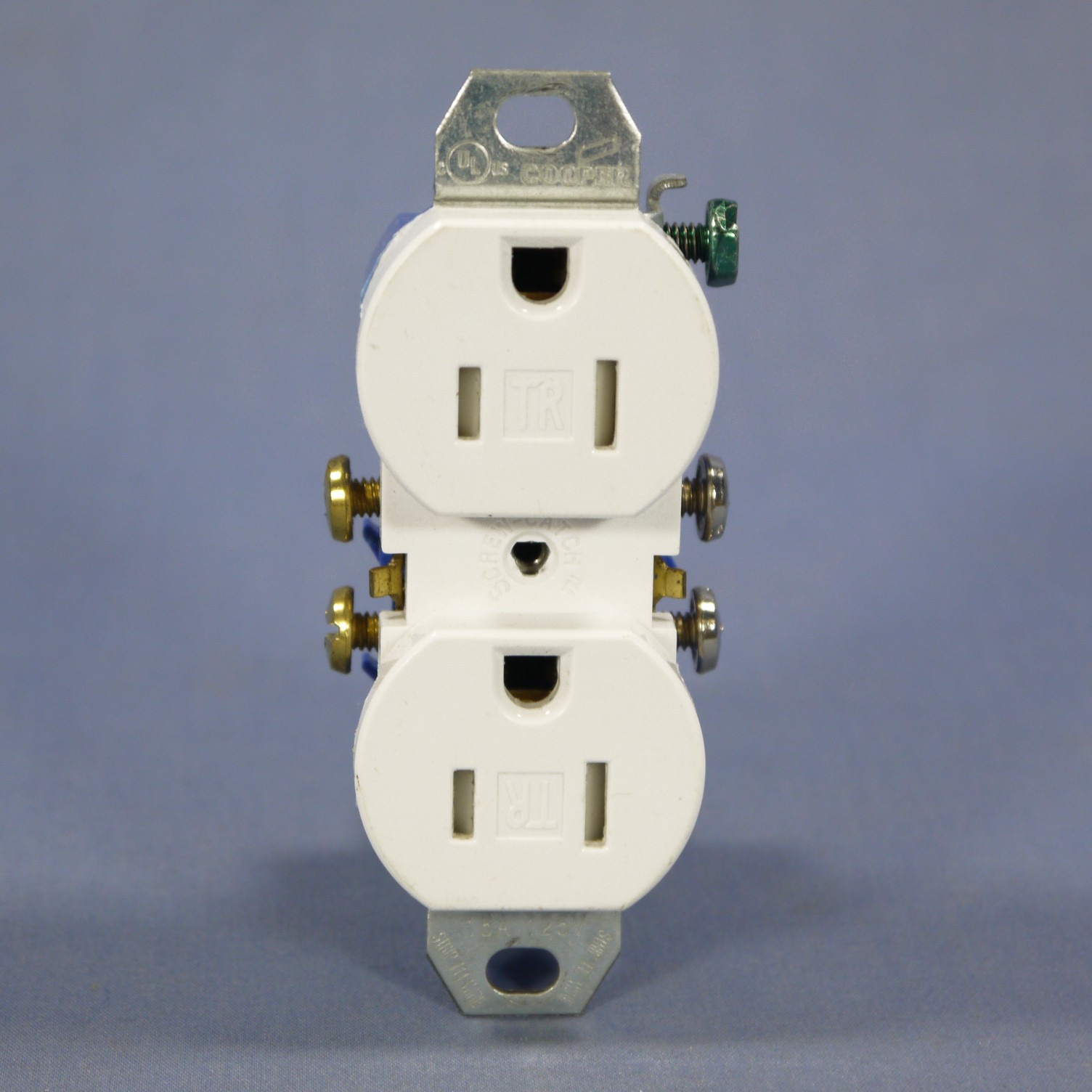 Cooper TR270 White Tamper Resistant Duplex Receptacle 5-15R 15A Bulk NO EARS