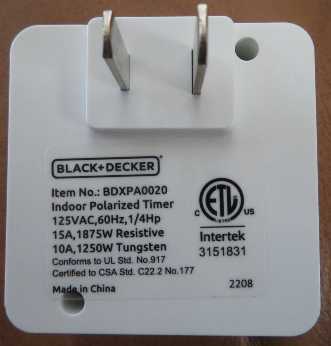 2 BLACK+DECKER Indoor Light Programmable Outlet Timers & 1 Intertek Night Light