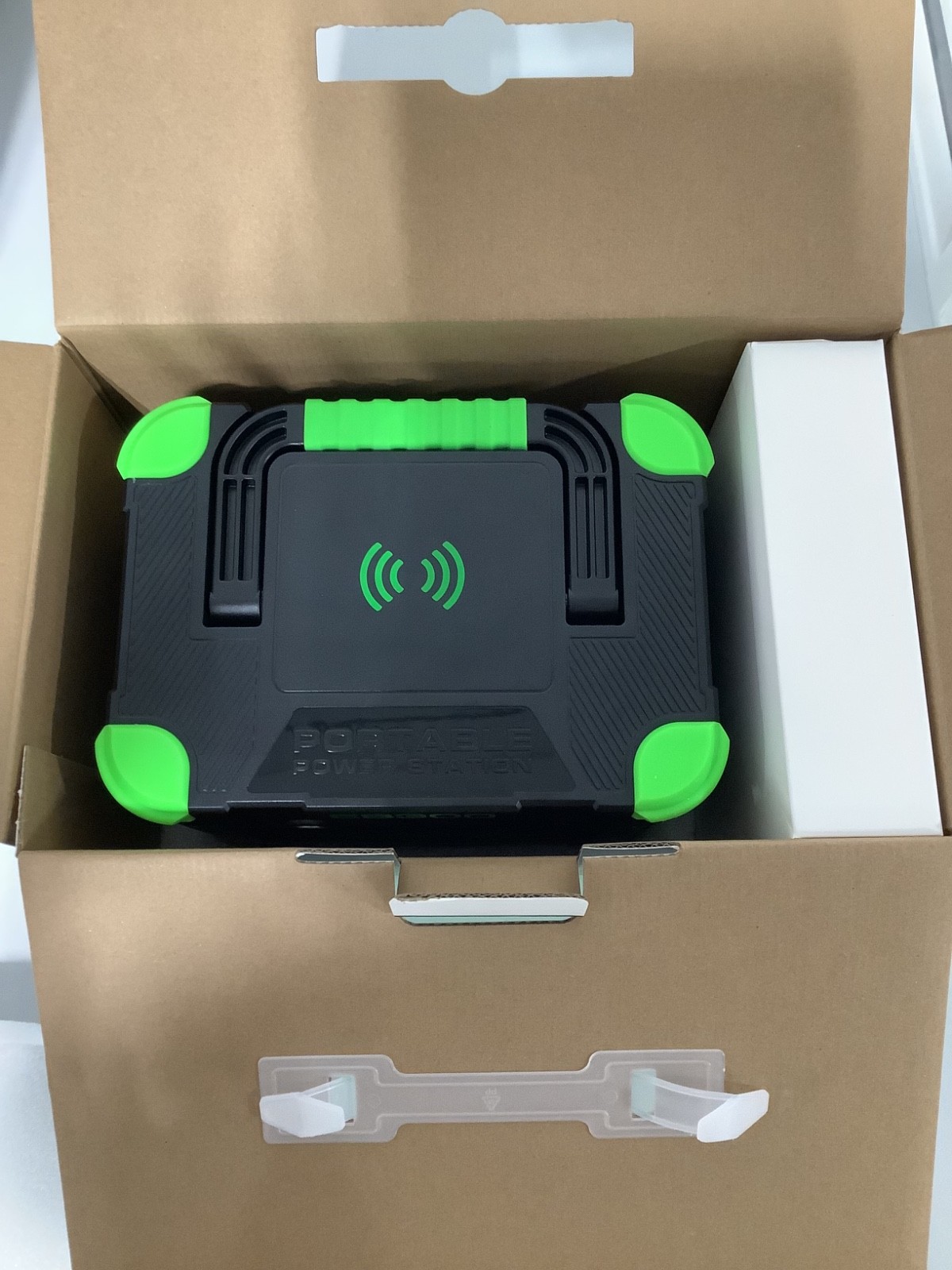 EBL PORTABLE POWER STATION