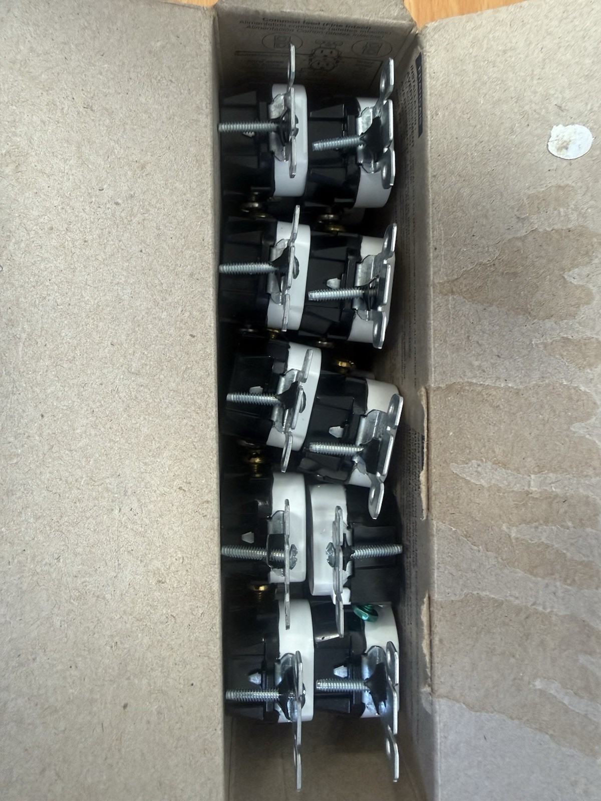 Leviton Plus+ Tamper Resistant Outlets 10 Pack 15A-125V T5320-WMP White