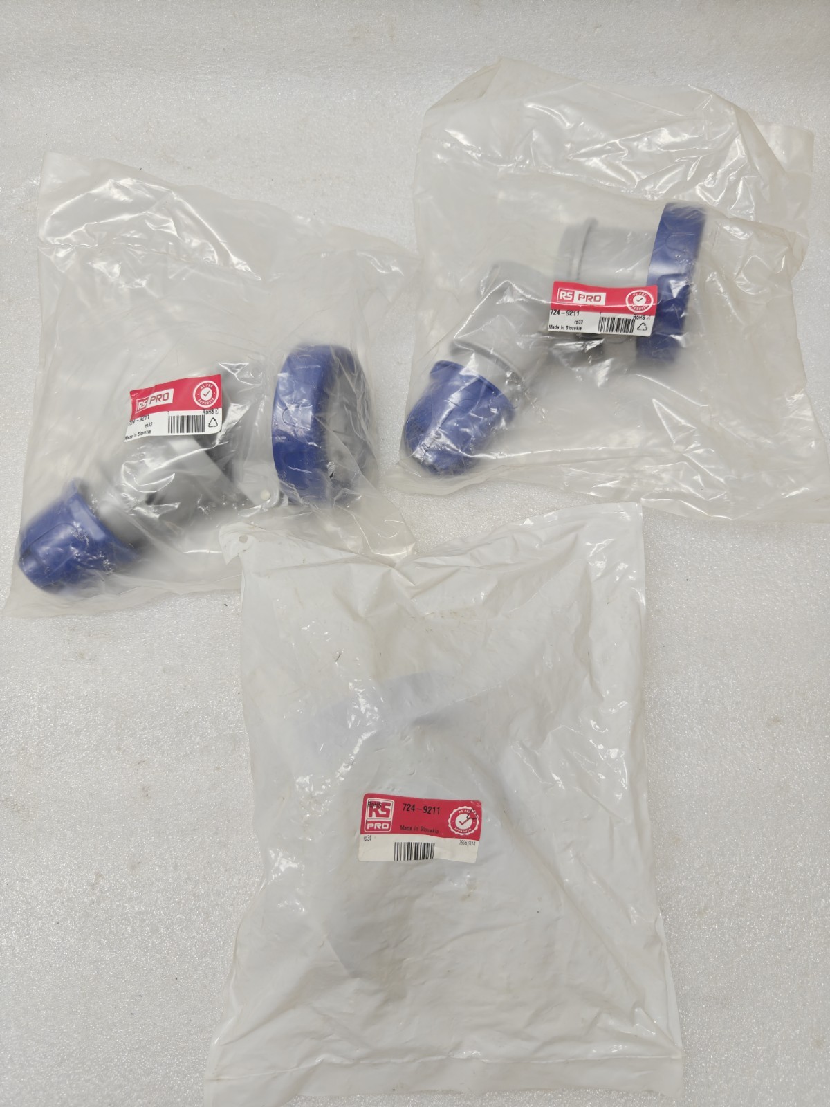 RS PRO SCAME 724-9212 16A 6H 2P (LOT OF 3 PCS) FREE FAST SHIPPING)