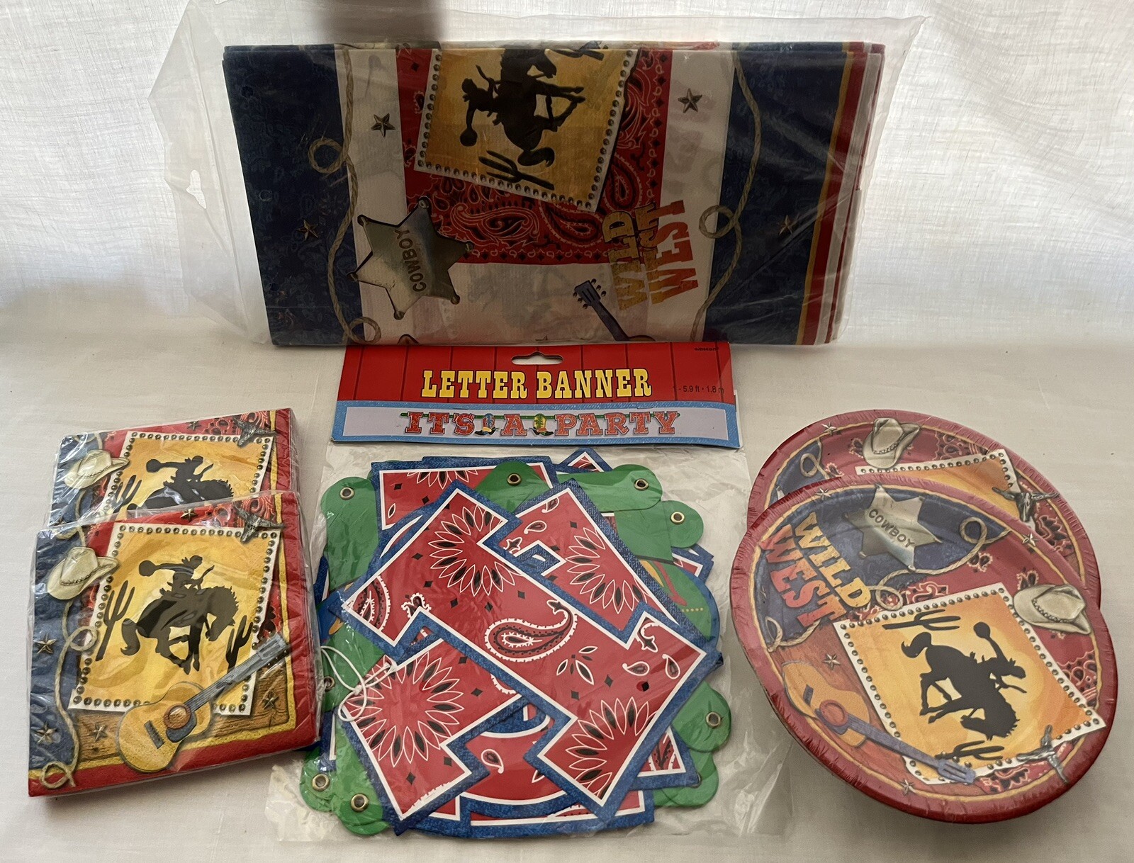 Amscan Wild Wild West Cowboy/Horse/Guitar Party Paper Goods. 6 Items