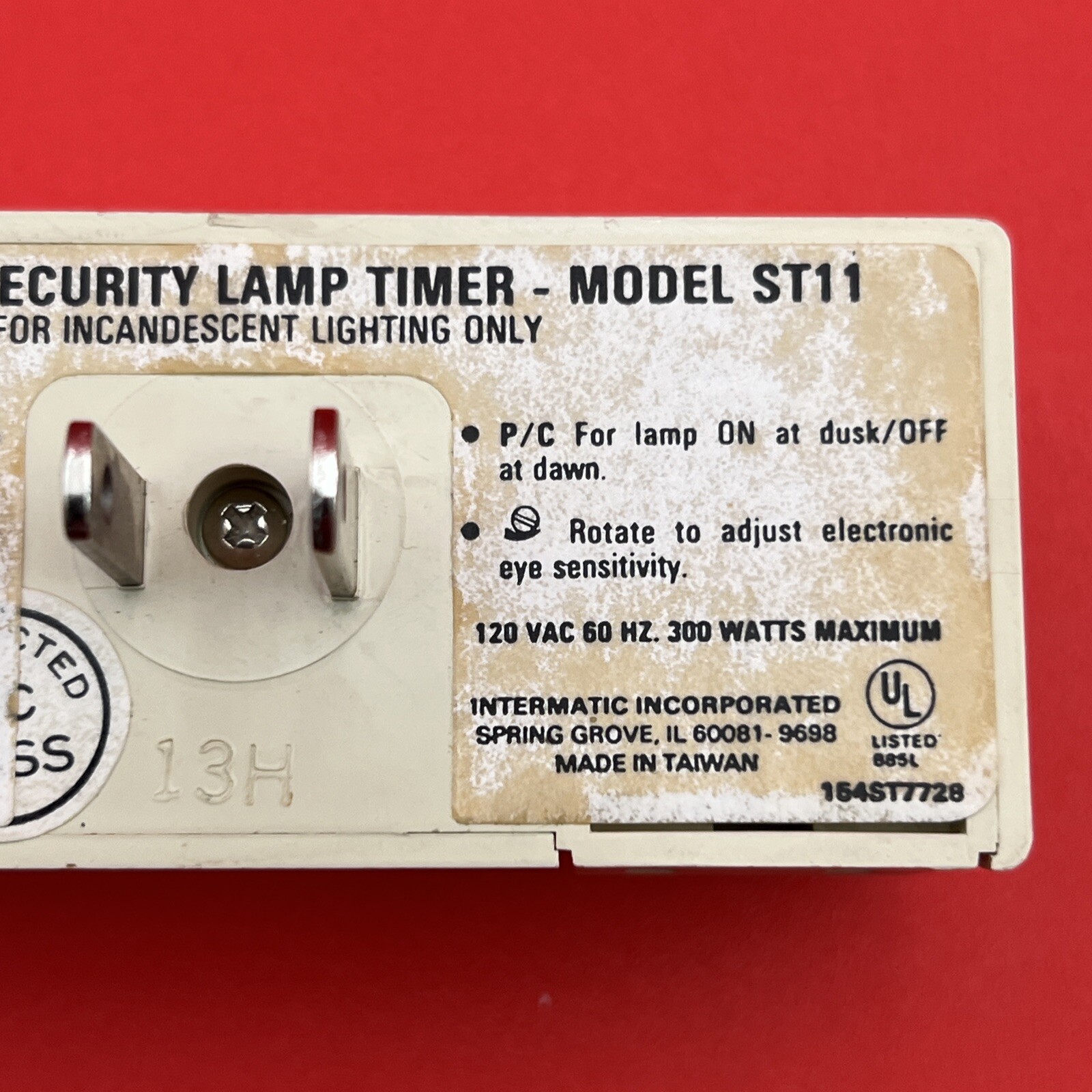 Intermatic Plug-In Electronic Automatic Security Lamp Timer Model #ST11