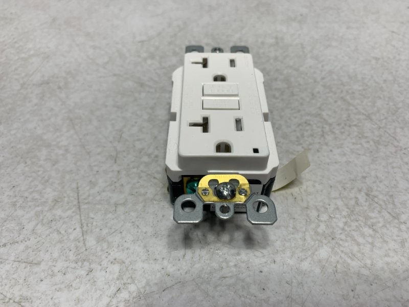 Leviton GFTR2-W GFCI Receptacle 20A 125V