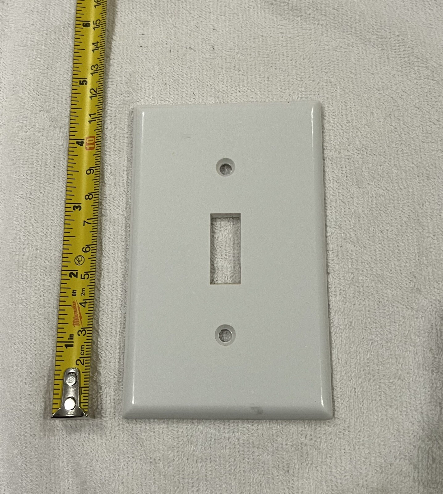 Leviton White 1-Gang Toggle Switch Plastic Cover Wallplate Switch 4.5” x 2.75”