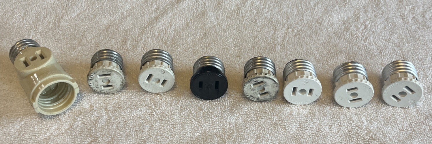 Lot Of 8 Screw In Socket To Plug Adapters