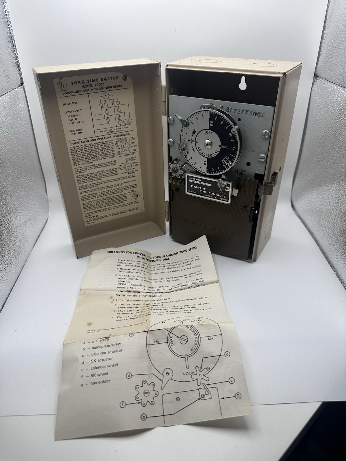 New Old Stock. Tested*** TORK MODEL 7300Z Astronomic Skip a day 120 V 60C