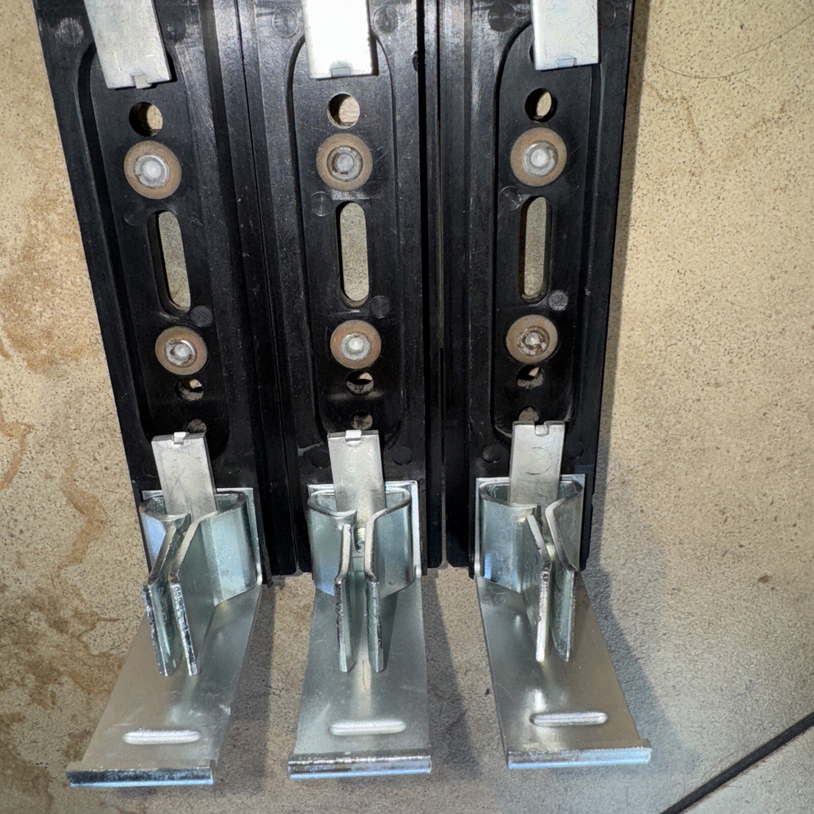 BLAKEMAN BROTHERS PULLOUT 100 AMP 240 VOLTS 3 PHASE OLD STYLE.