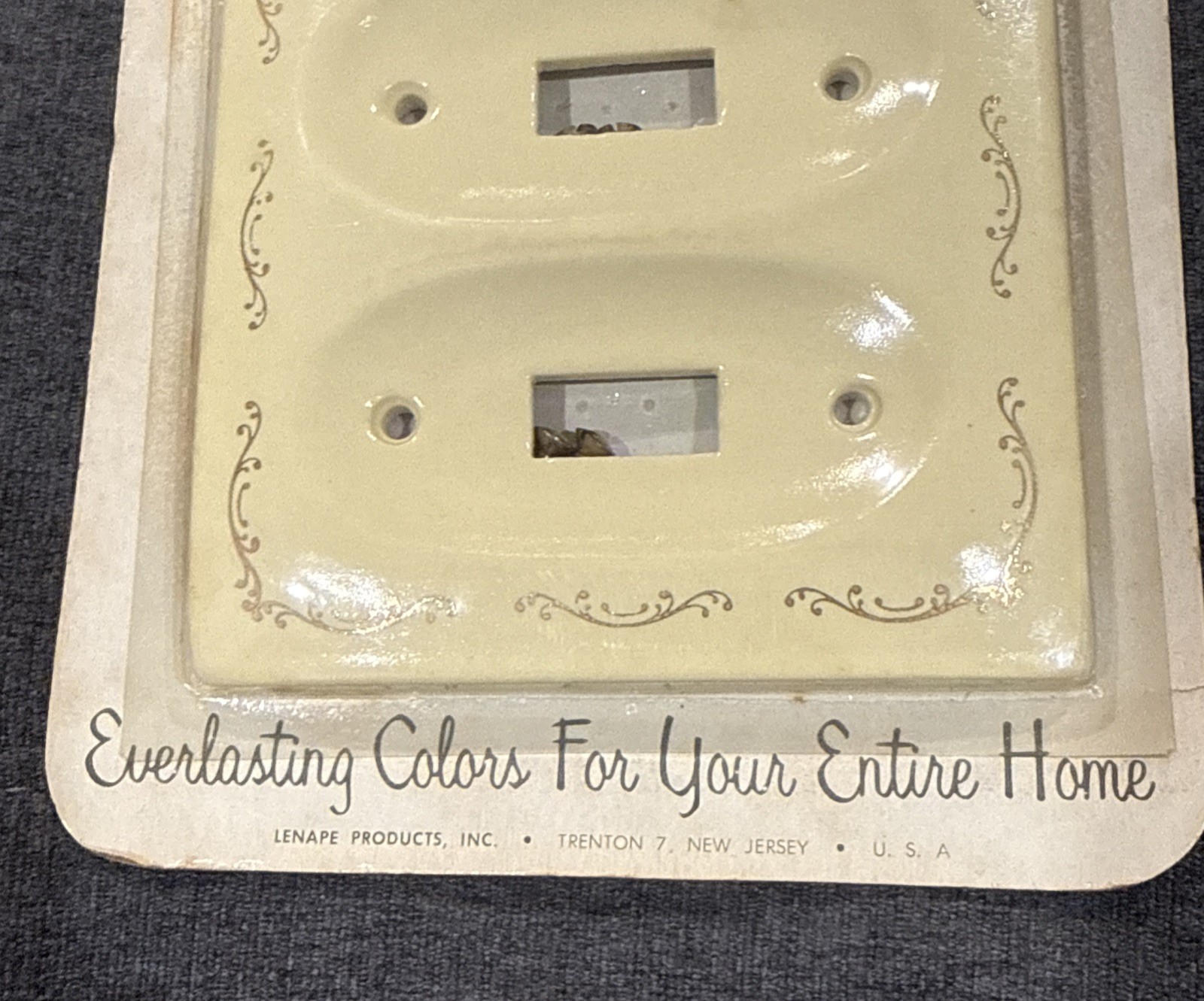 Vtg American Ceramics Lenape Switchplate Outlet Plug Cover Beige Gold Scroll NOS