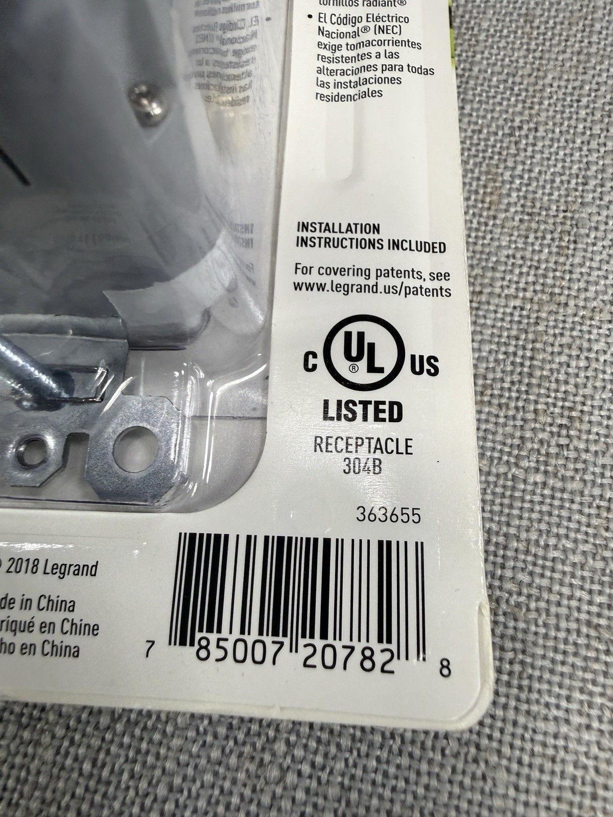 Legrand USB A USB C Duplex Receptacle Outlet 20A 125V TR20USBAC6WCCV6 White