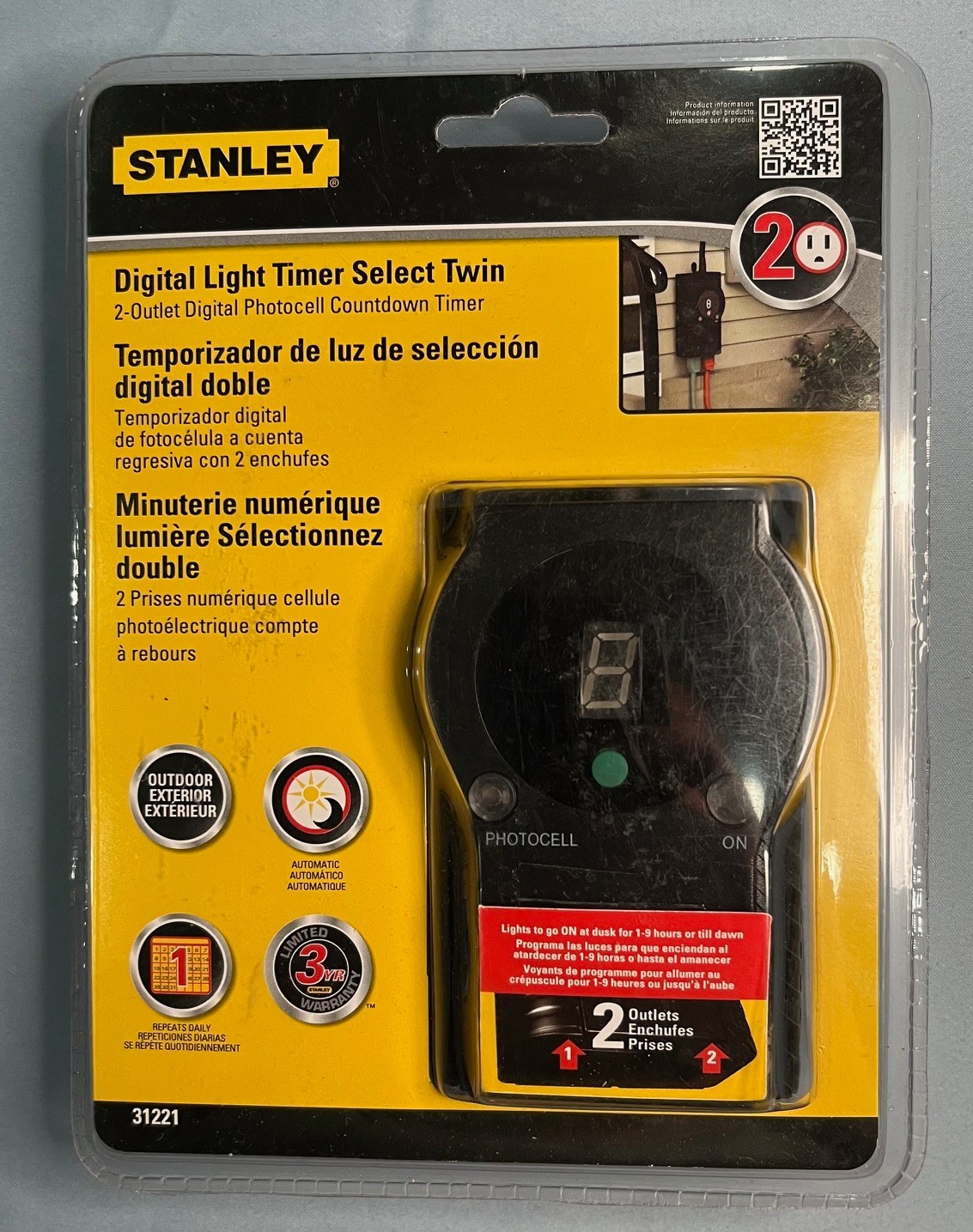 NEW Stanley 31221 Digital LightTimer PhotoCell Photo Digital Outdoor Timer TM502