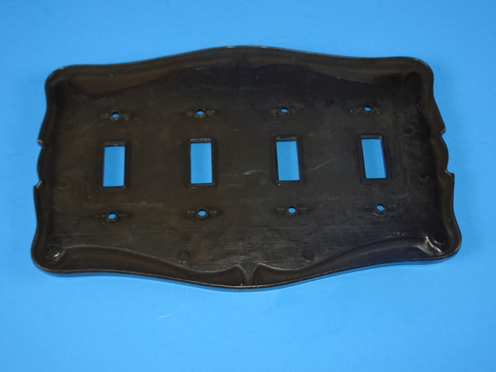 VTG Amerock Carriage House Quadruple Light Switch Plate Cover 4 Toggle Brass