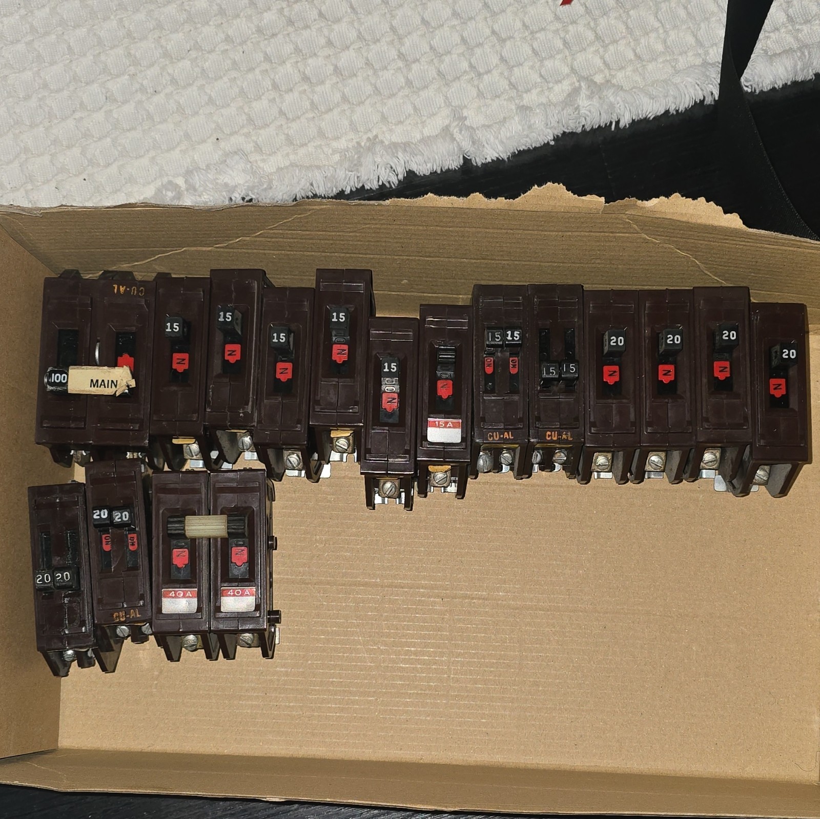 Vintage Wadsworth Circuit Breaker Lot – Metal Foot Style
