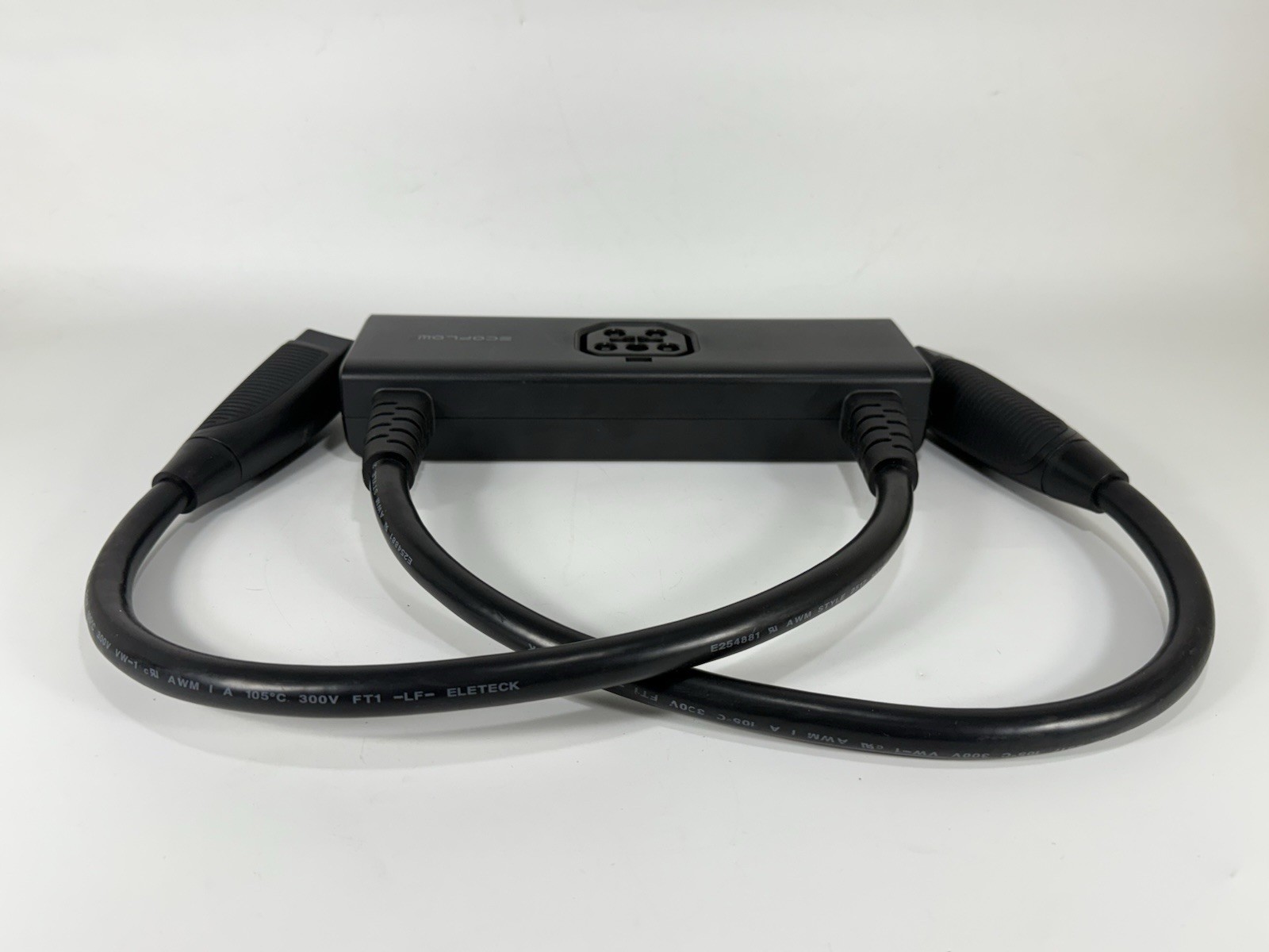 EcoFlow Double Voltage Hub Power Input/Output for DELTA Pro – EF-HP-O01-2