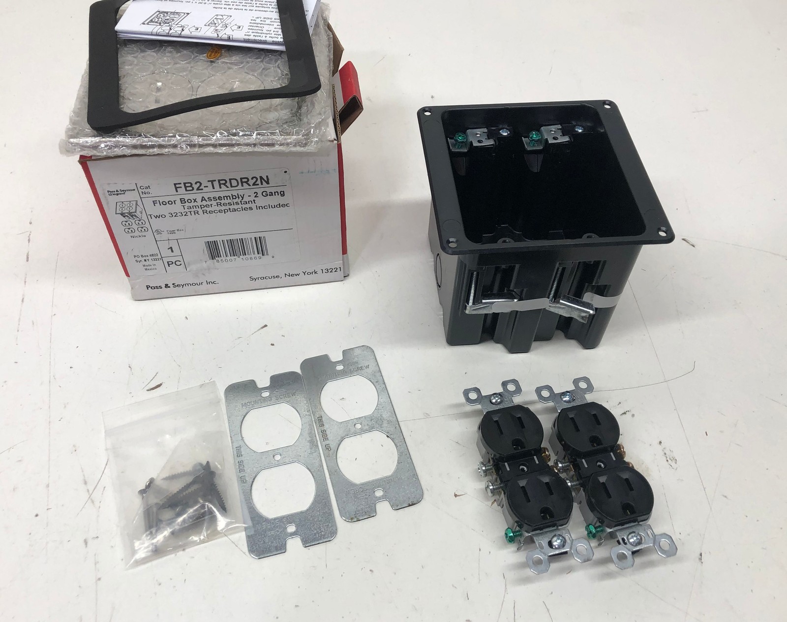 Legrand Pass & Seymour Slater Nickel 2 Gang Floor Box with Outlet for Sub Floors