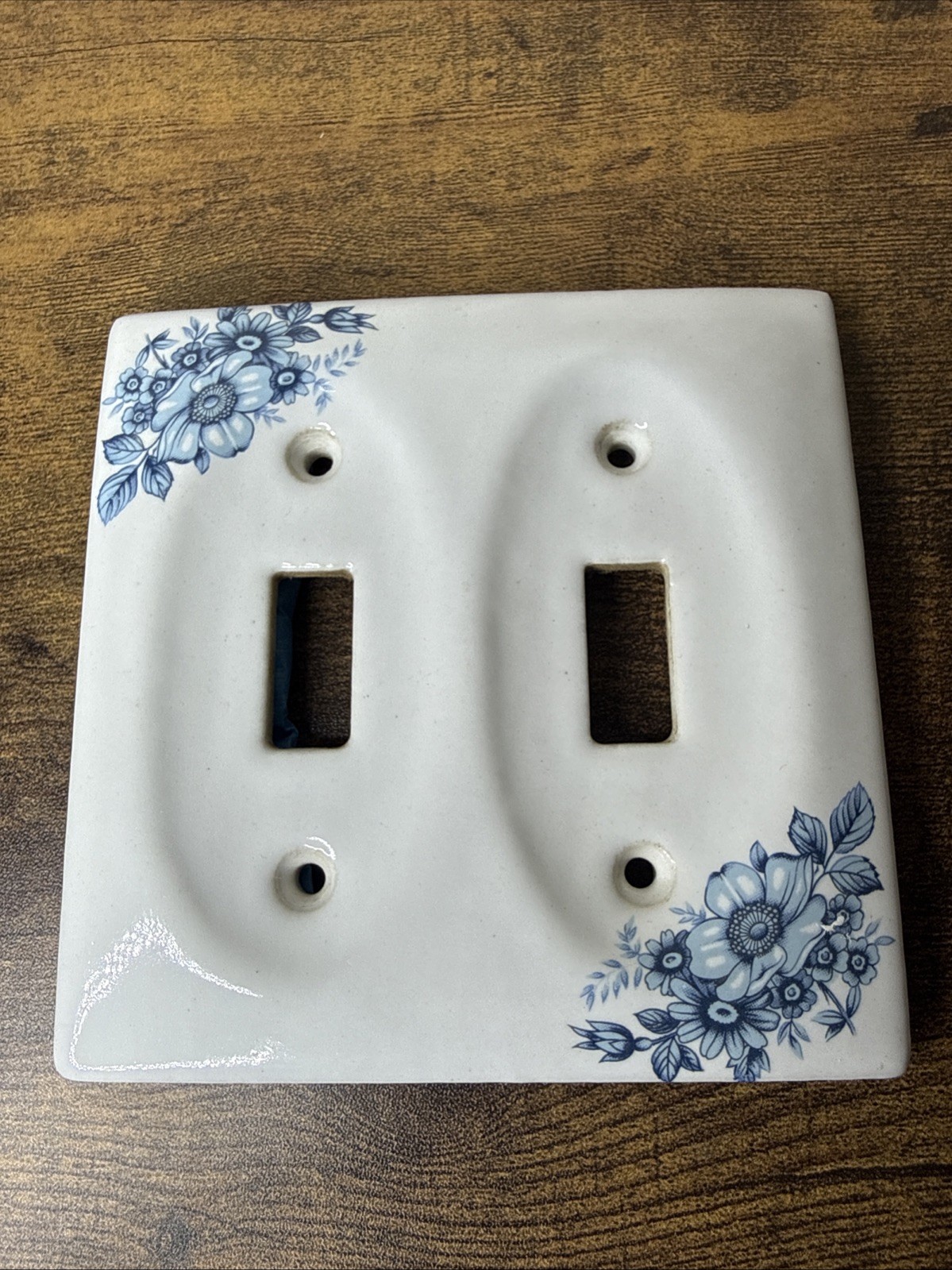 AmerTac Ceramic Single,Double Switch & outlet Cover Plates 1980’s Blue & White