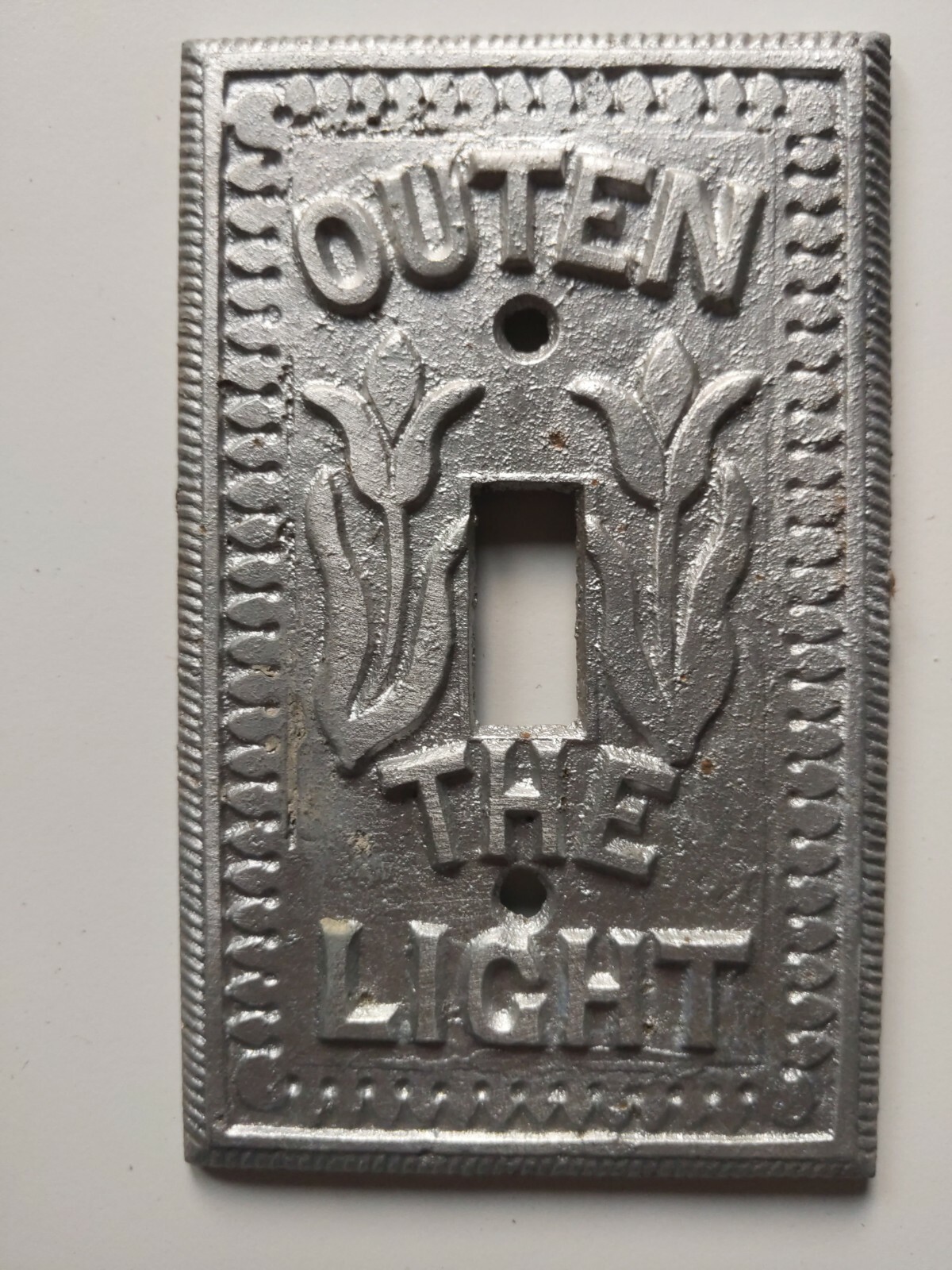 1 Pennsylvania Dutch aluminum Single Light Switch Plate Cover OUTEN THE LIGHTS