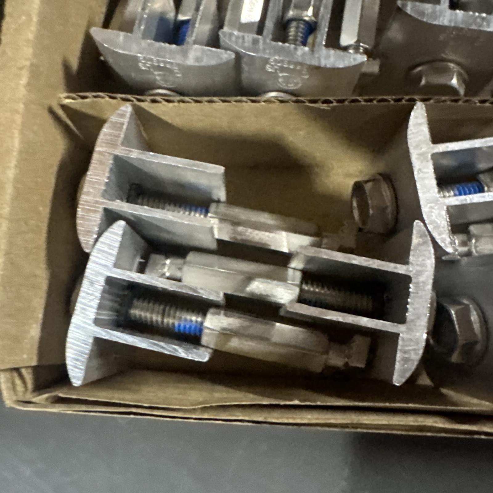Unirac 302045M Universal AF Mid Clamp Mill QTY 20