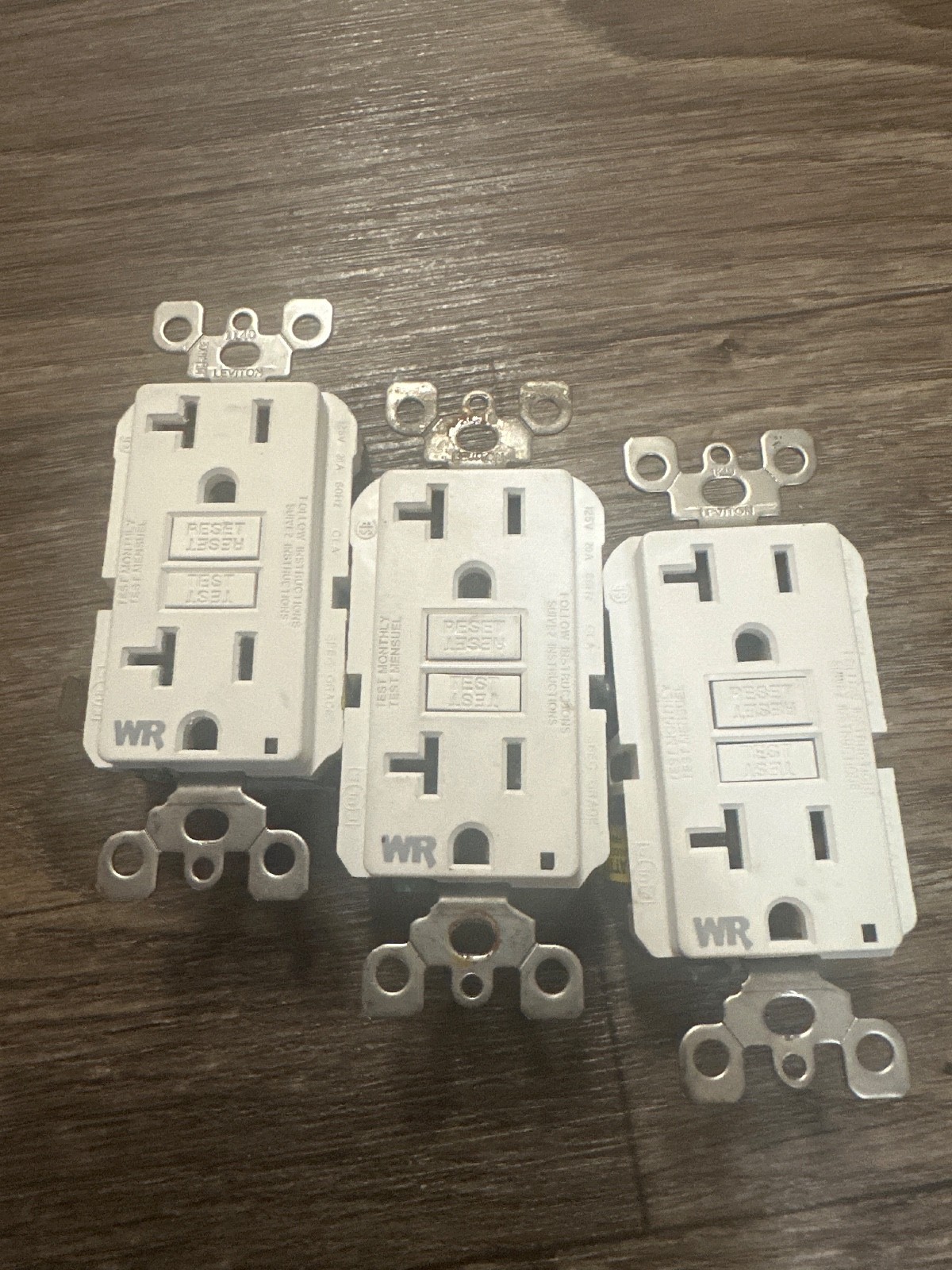 Leviton GFCI Tamper-Resistant 20-Amp