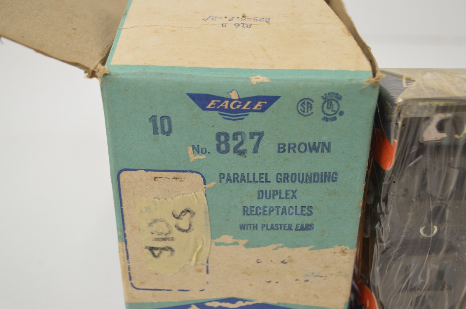 Box of 10 Eagle 827 Brown Receptacles Plug In Two Gang Outlet Duplex NOS Vintage