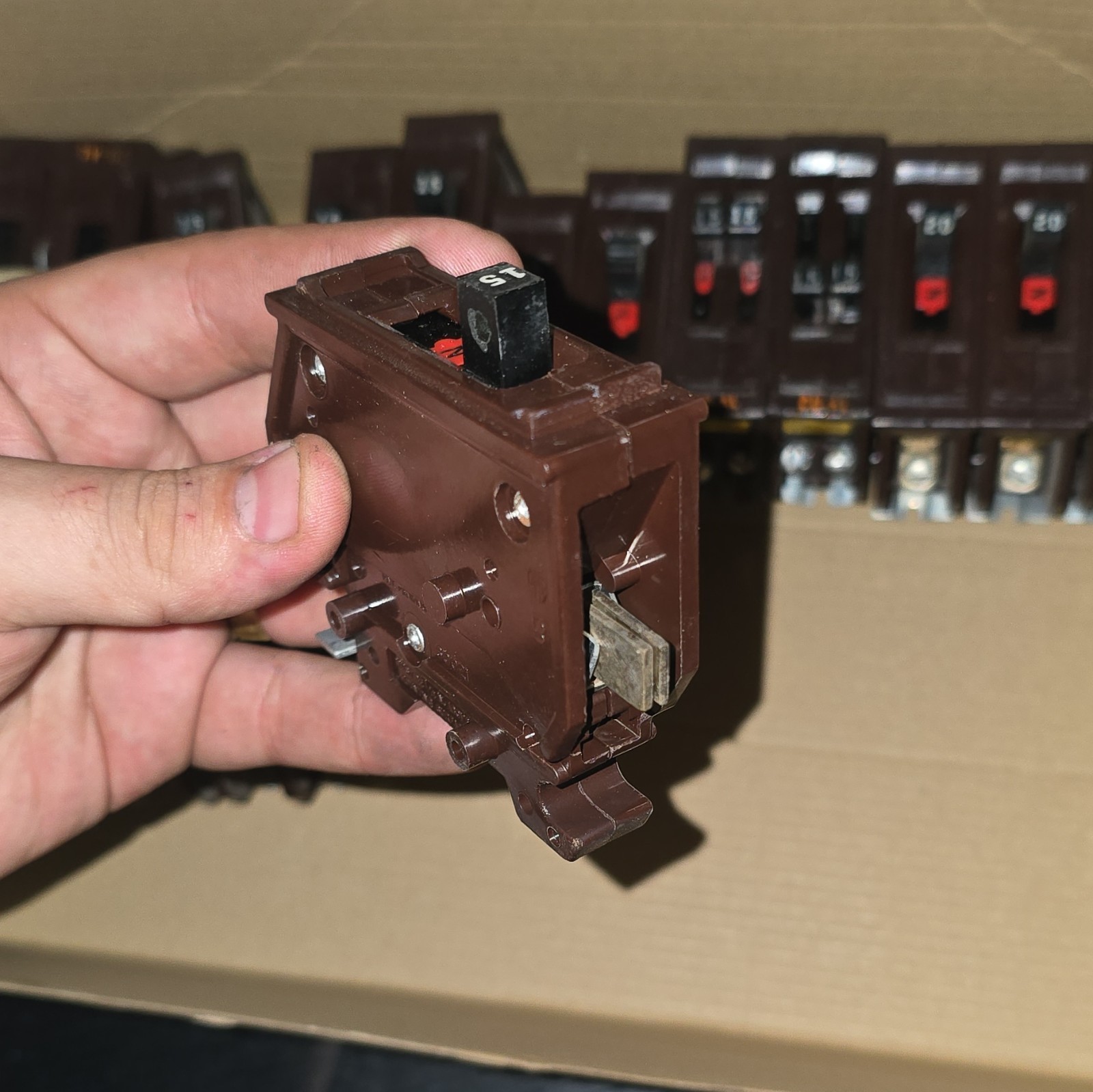 Vintage Wadsworth Circuit Breaker Lot – Metal Foot Style