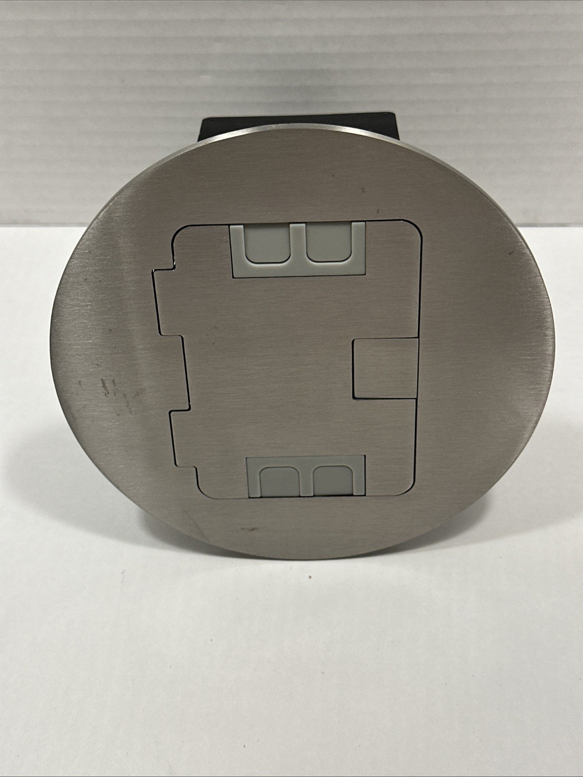 Recessed Floor Outlet Kit with 4.8A USB Charging Port, 20A TR Receptacles, Water