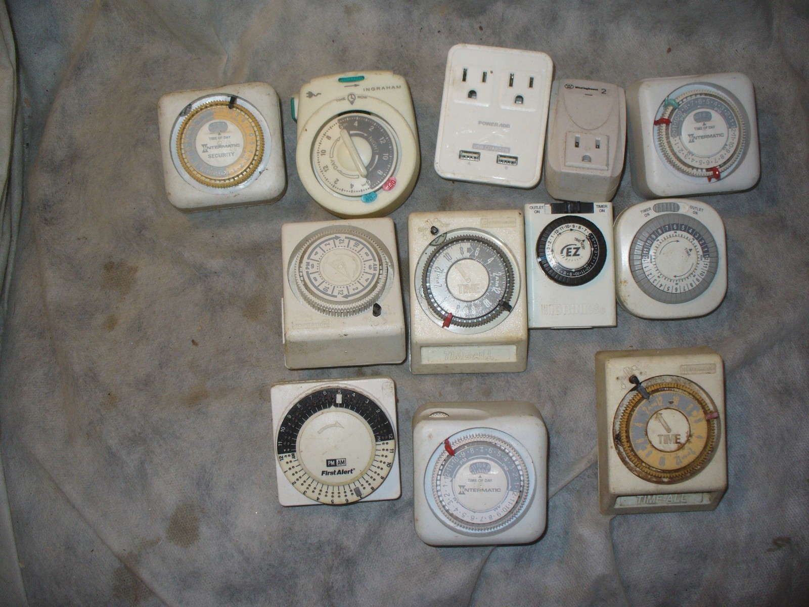 Lot of 12 Electrical Timer Brinks Intermatic Westinghouse First Alert