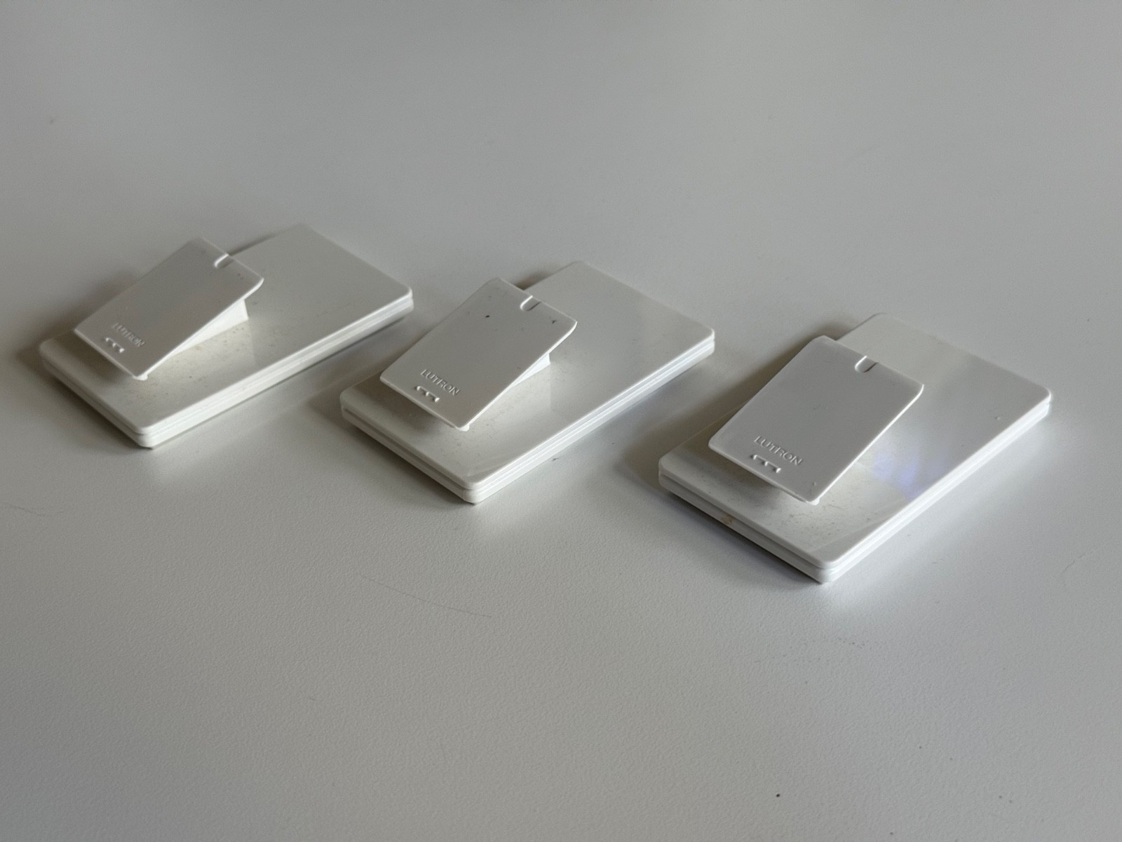 Lutron Caseta Wireless Pedestals For Pico Remotes, White (3 – L-PED1)